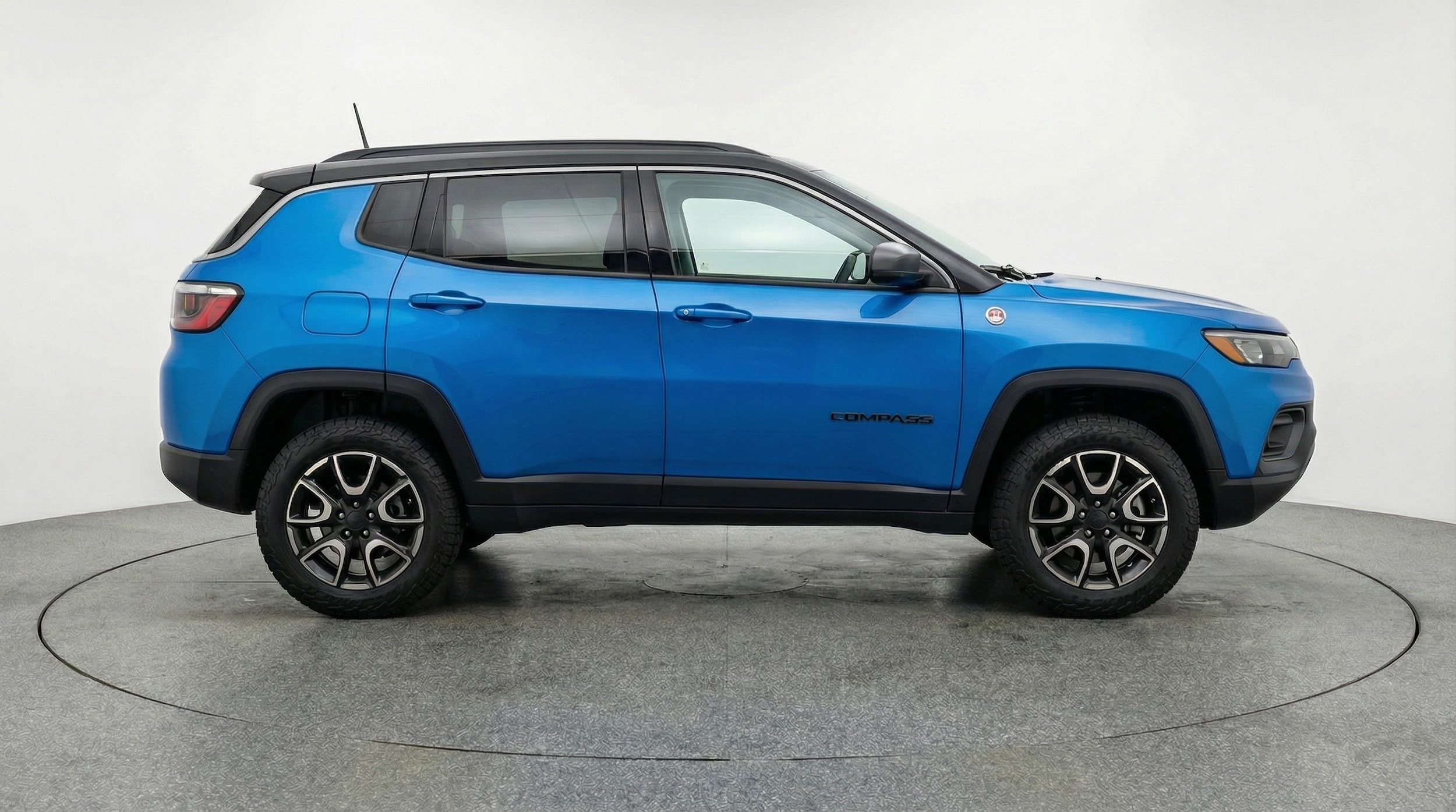 Thumbnail: 2025 Jeep Compass - 8