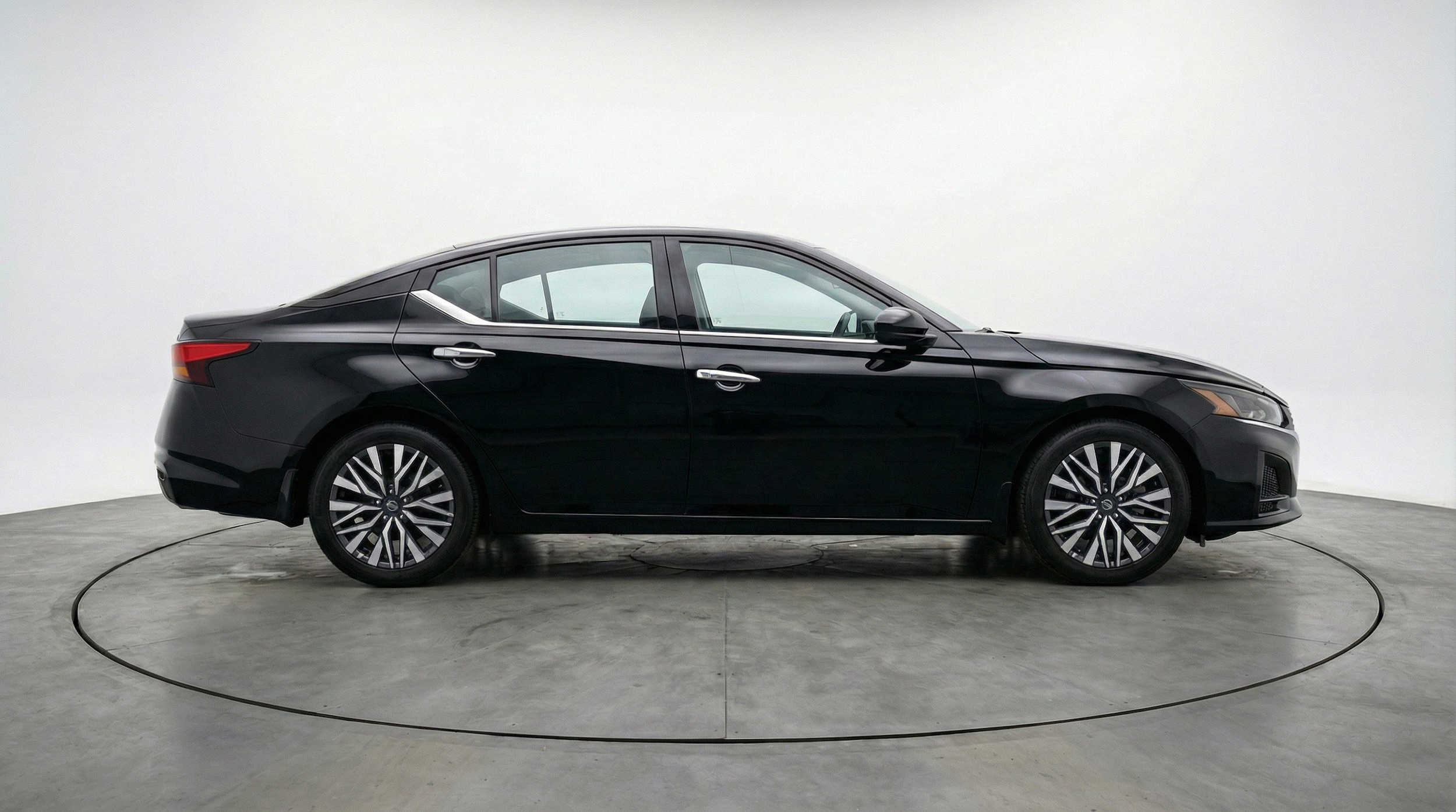 Thumbnail: 2025 Nissan Altima - 11