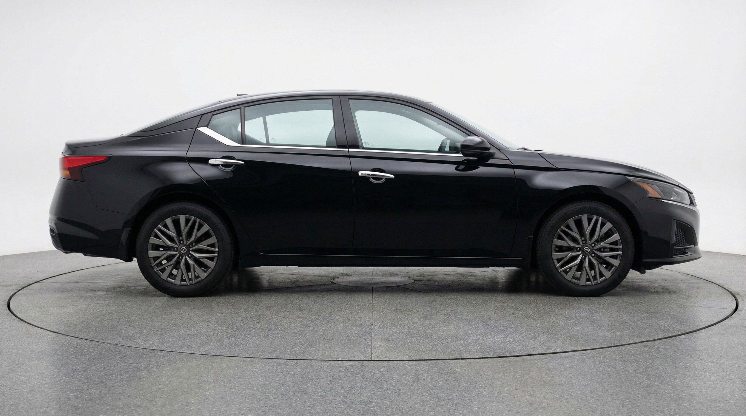 Thumbnail: 2025 Nissan Altima - 11