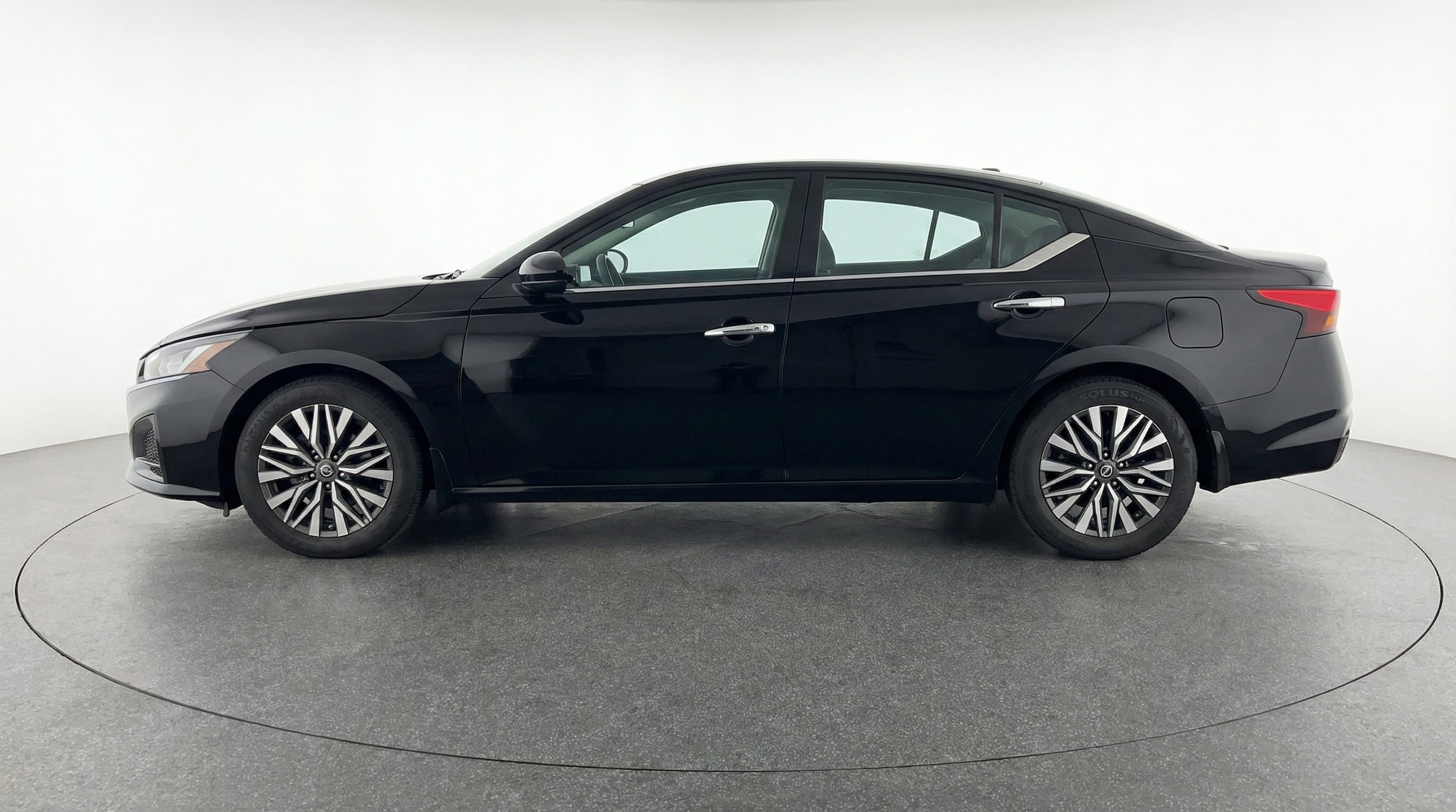 Thumbnail: 2025 Nissan Altima - 4