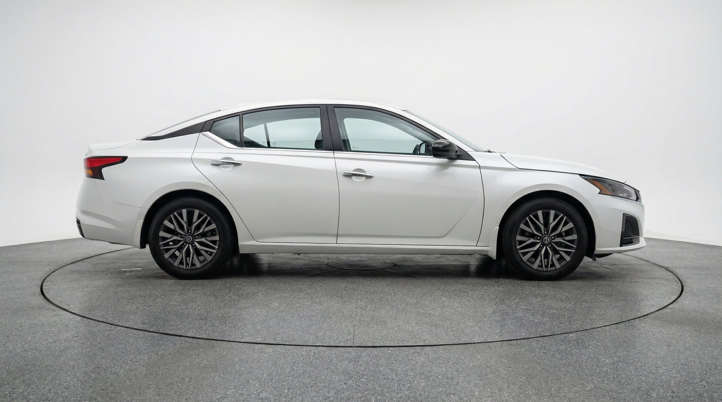 Thumbnail: 2025 Nissan Altima - 10