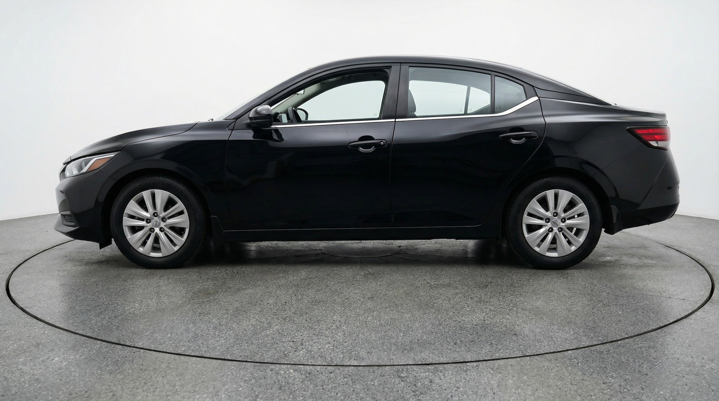 Thumbnail: 2025 Nissan Sentra - 5