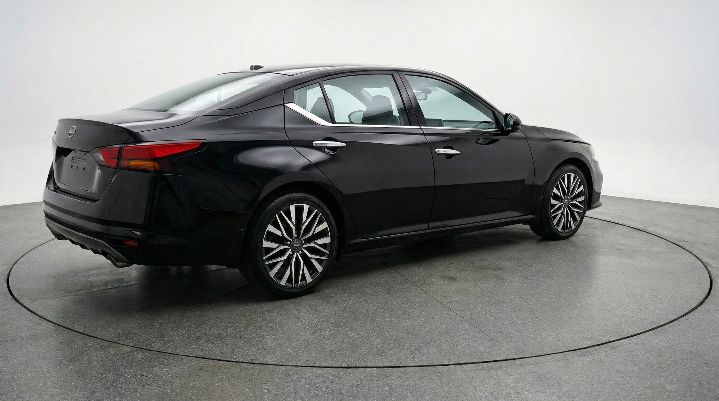 Thumbnail: 2025 Nissan Altima - 7