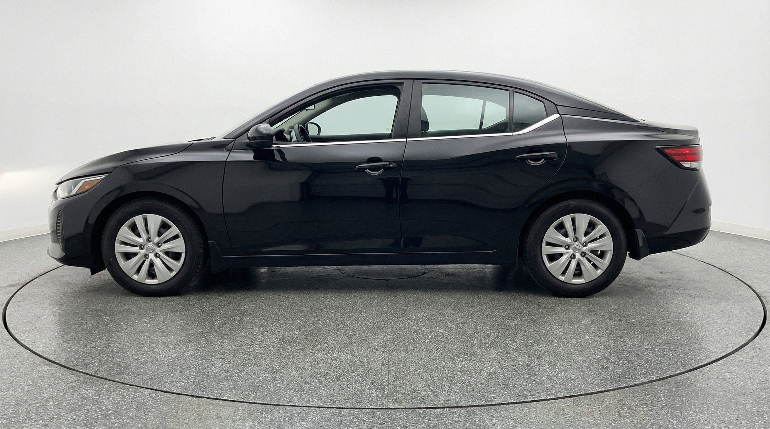 Thumbnail: 2025 Nissan Sentra - 5