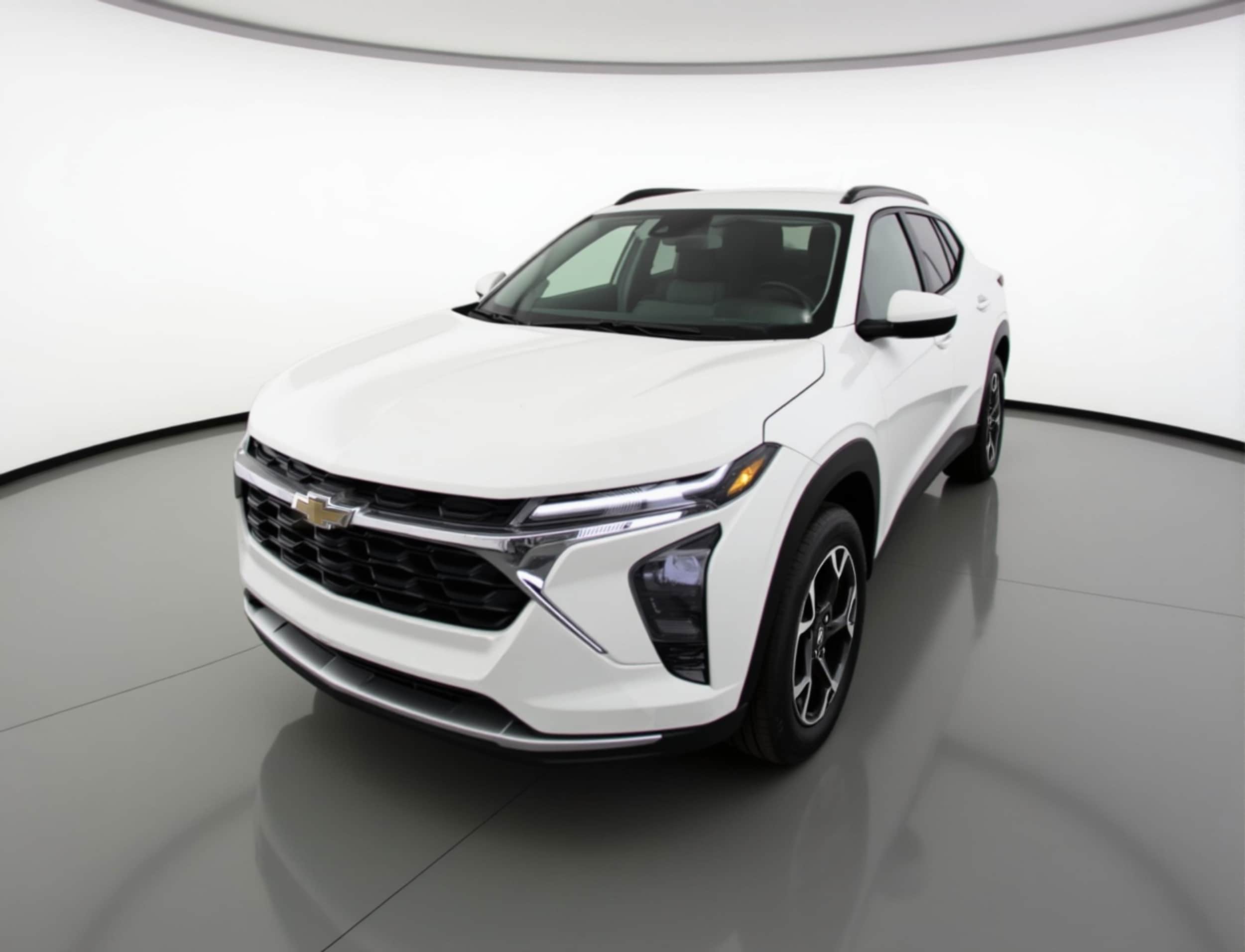 Thumbnail: 2025 Chevrolet Trax - 3