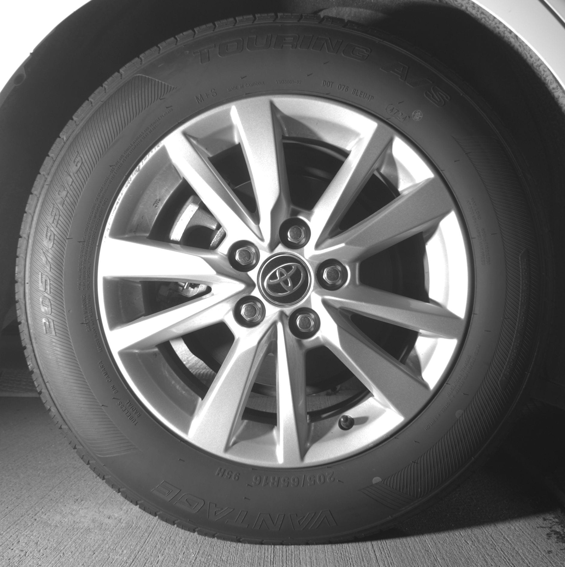 Thumbnail: 2025 Toyota Camry - 12