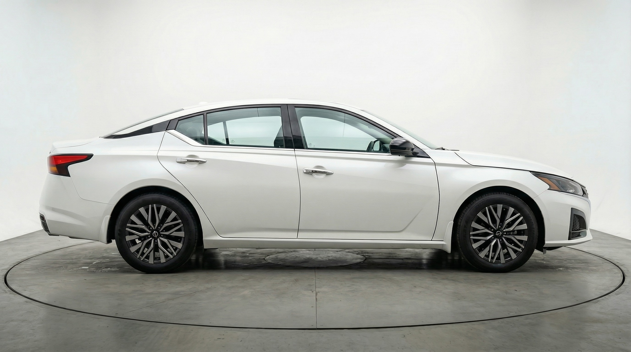 Thumbnail: 2025 Nissan Altima - 8