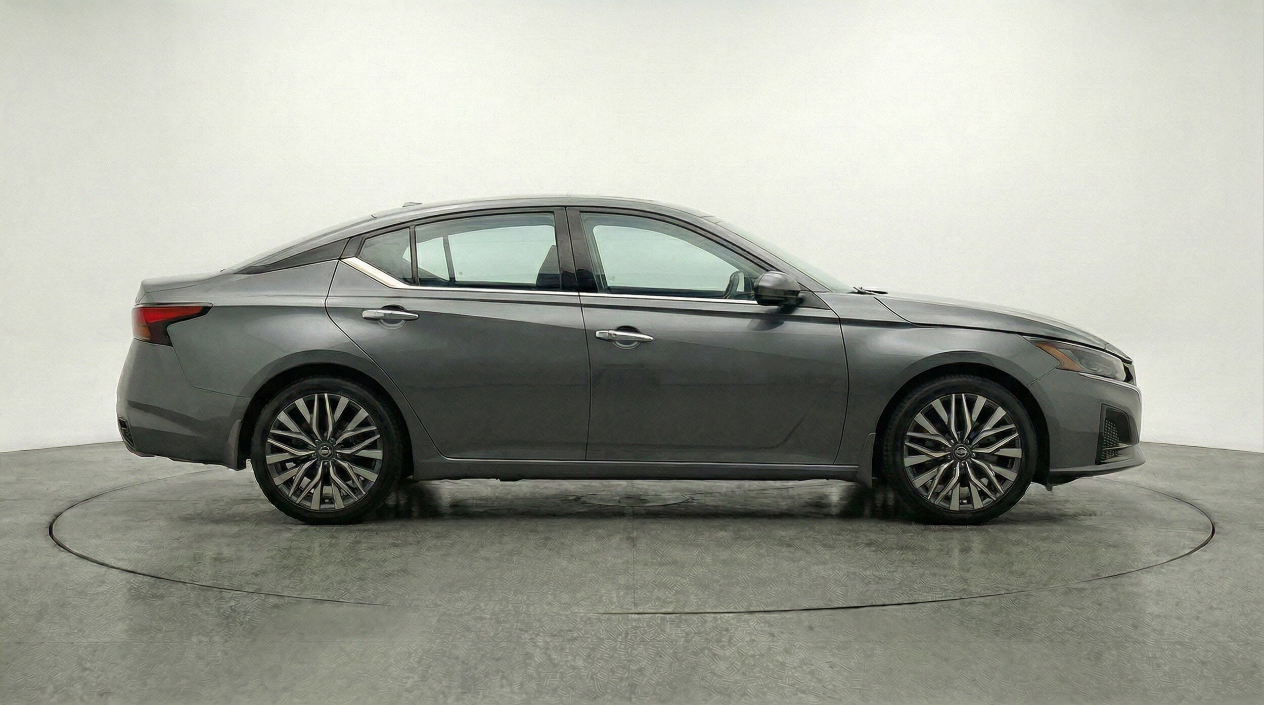 Thumbnail: 2025 Nissan Altima - 11