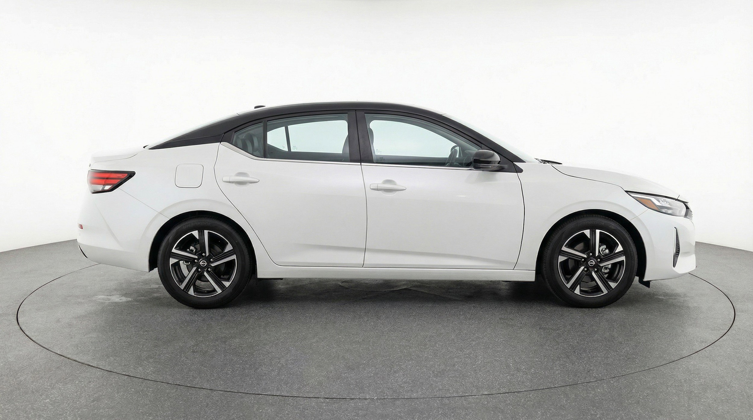 Thumbnail: 2025 Nissan Sentra - 11