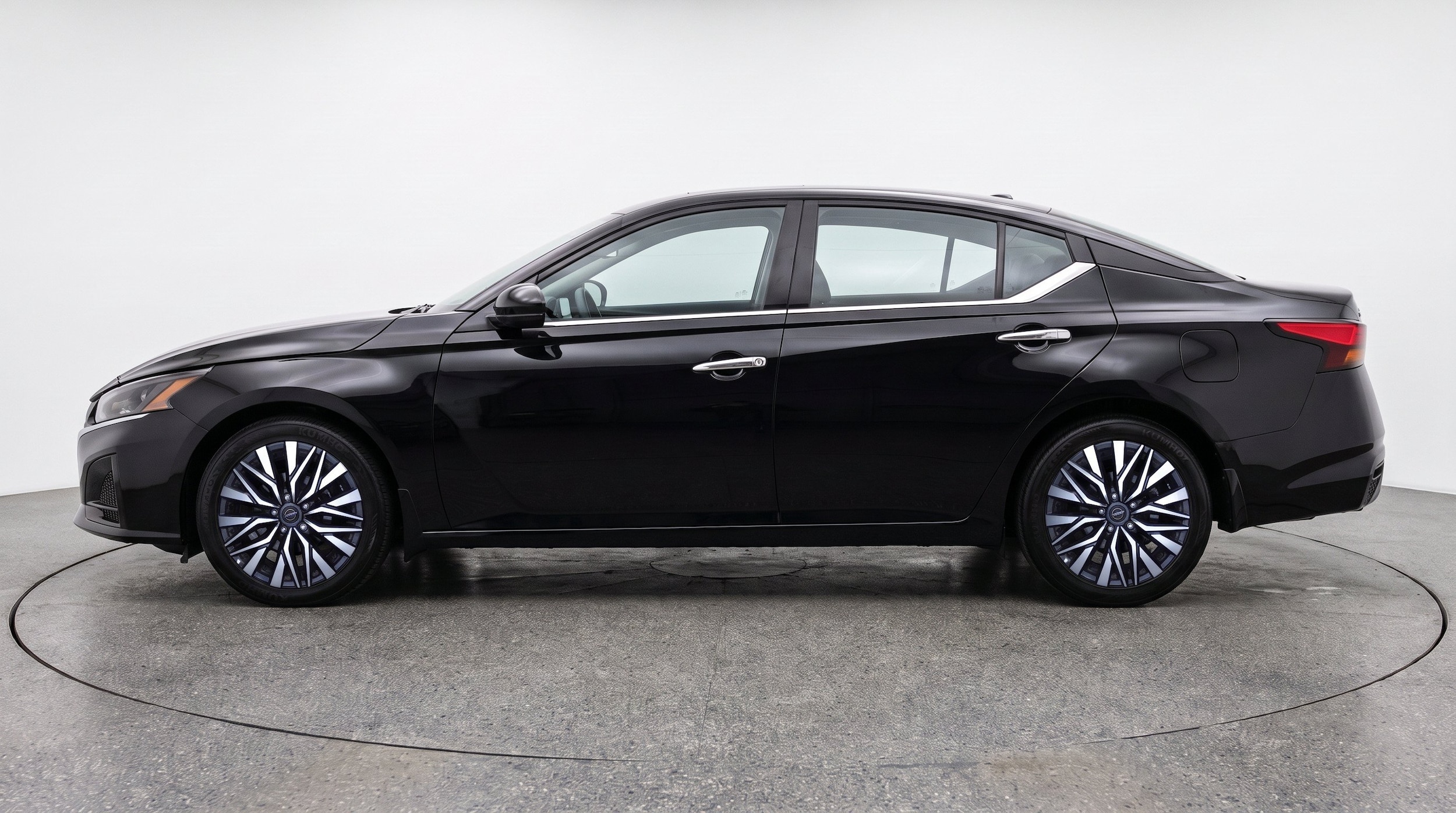 Thumbnail: 2026 Nissan Altima - 5