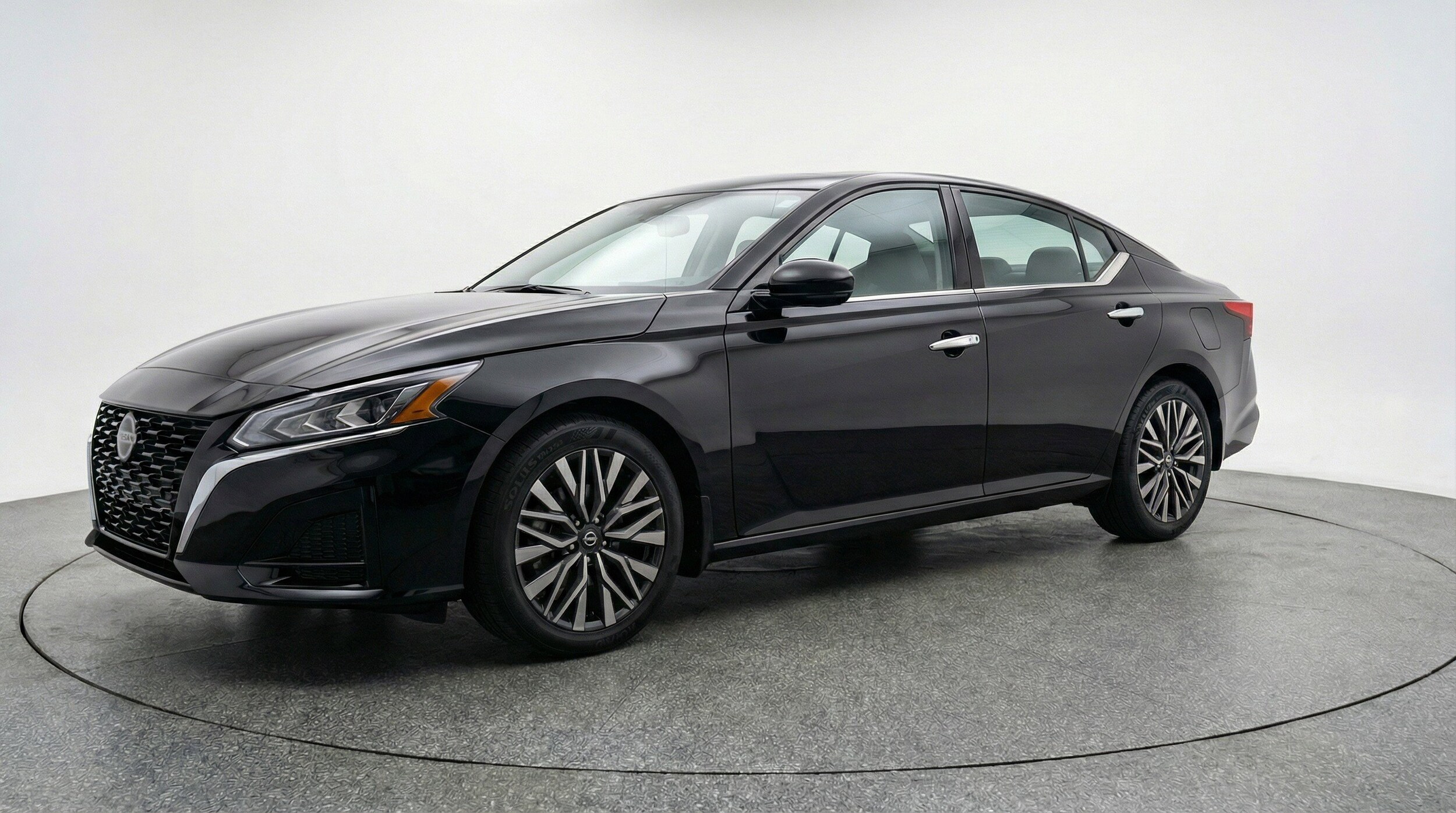 Thumbnail: 2025 Nissan Altima - 3