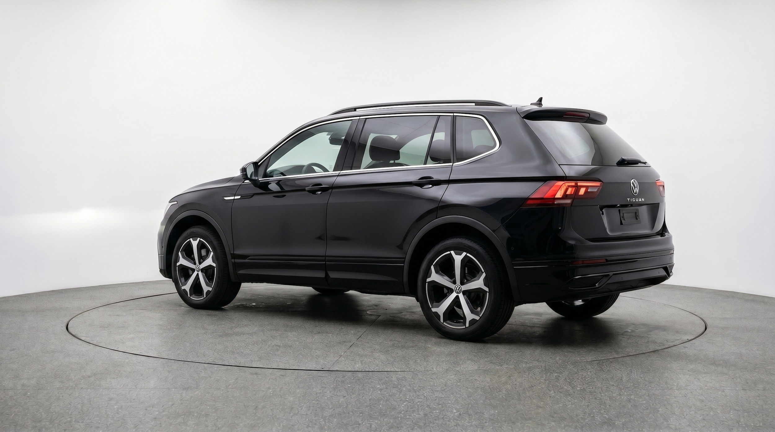 Thumbnail: 2026 Volkswagen Tiguan - 6