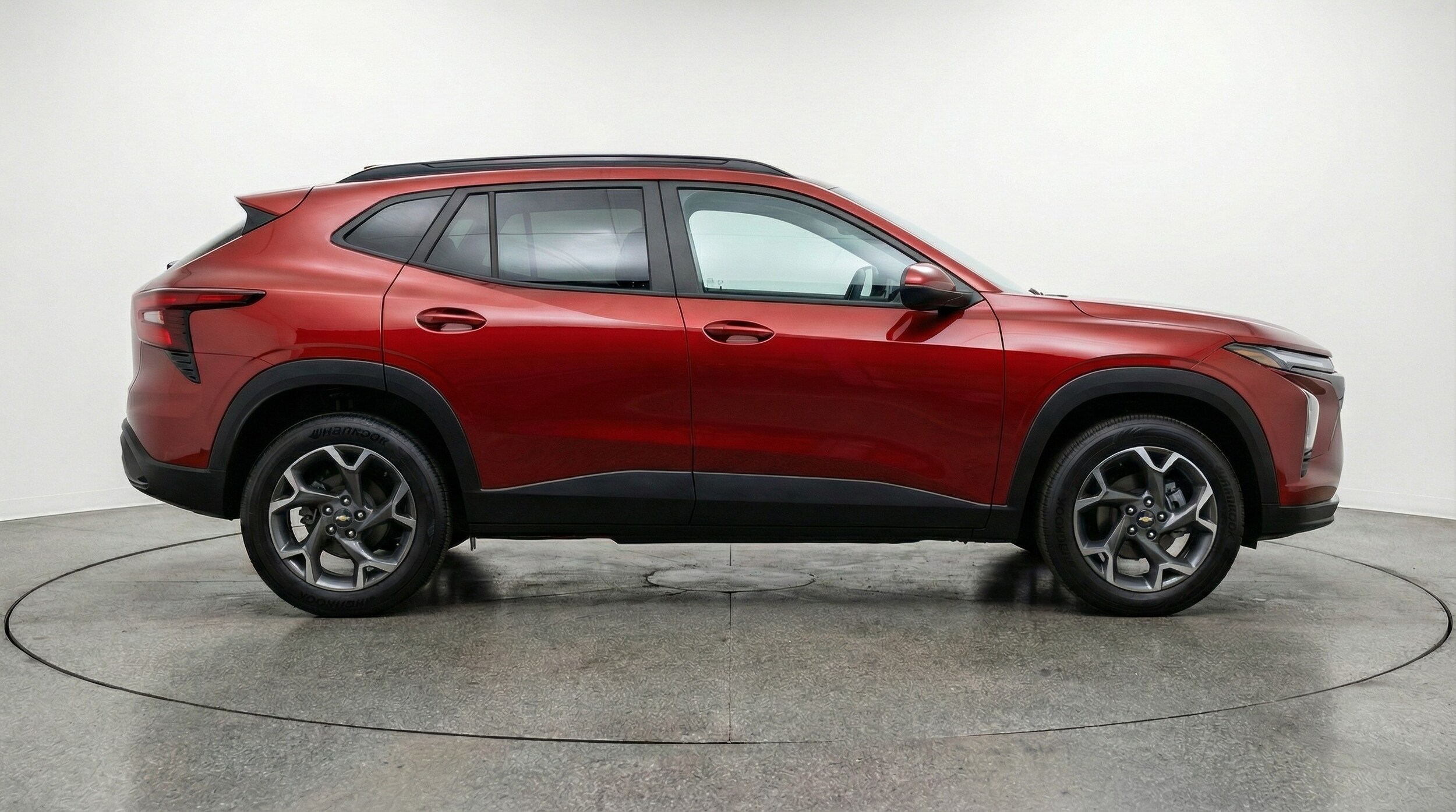 Thumbnail: 2025 Chevrolet Trax - 8