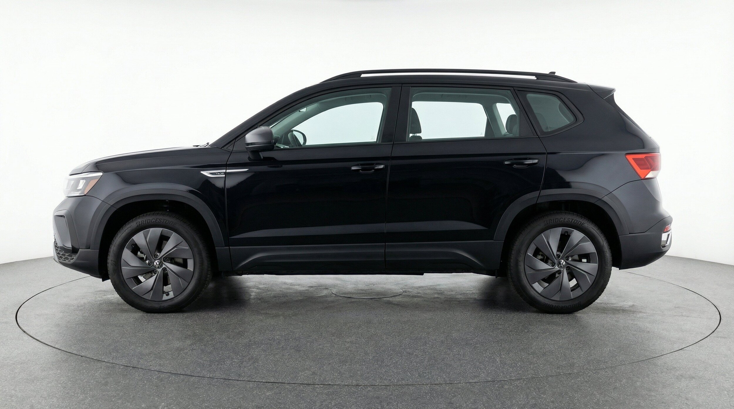Thumbnail: 2026 Volkswagen Taos - 5