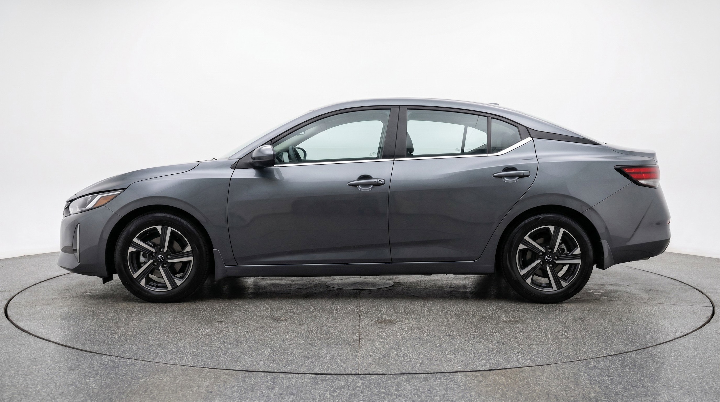 Thumbnail: 2025 Nissan Sentra - 5
