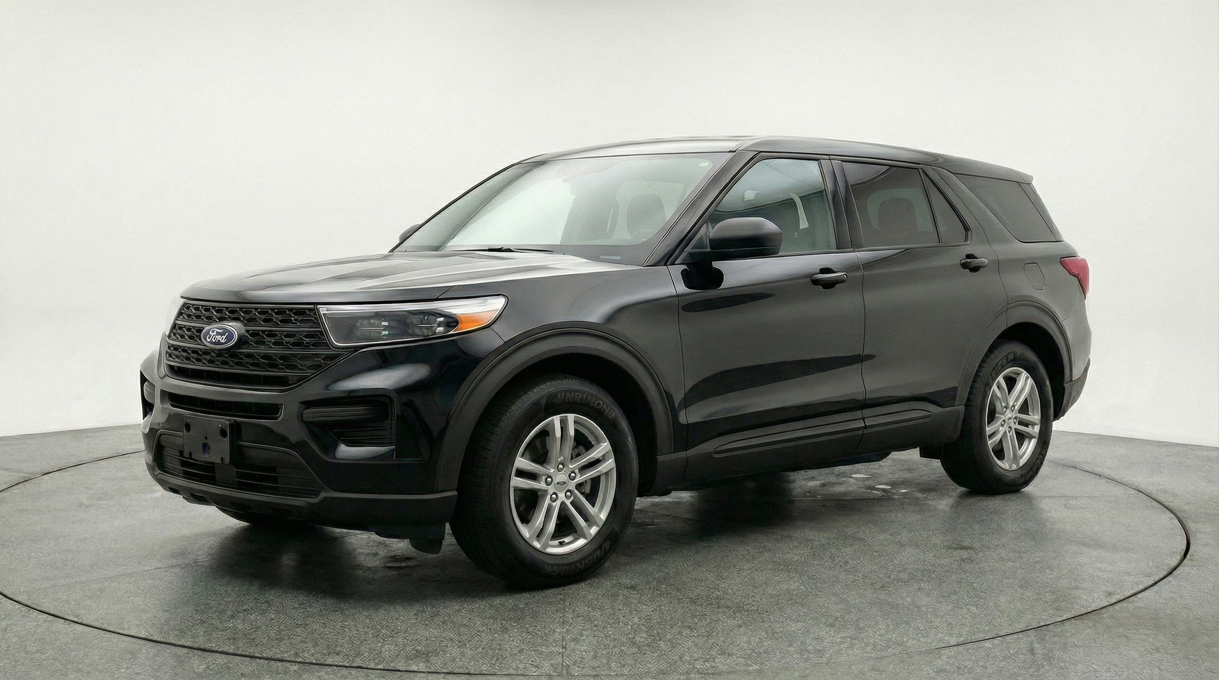 Thumbnail: 2024 Ford Explorer - 3