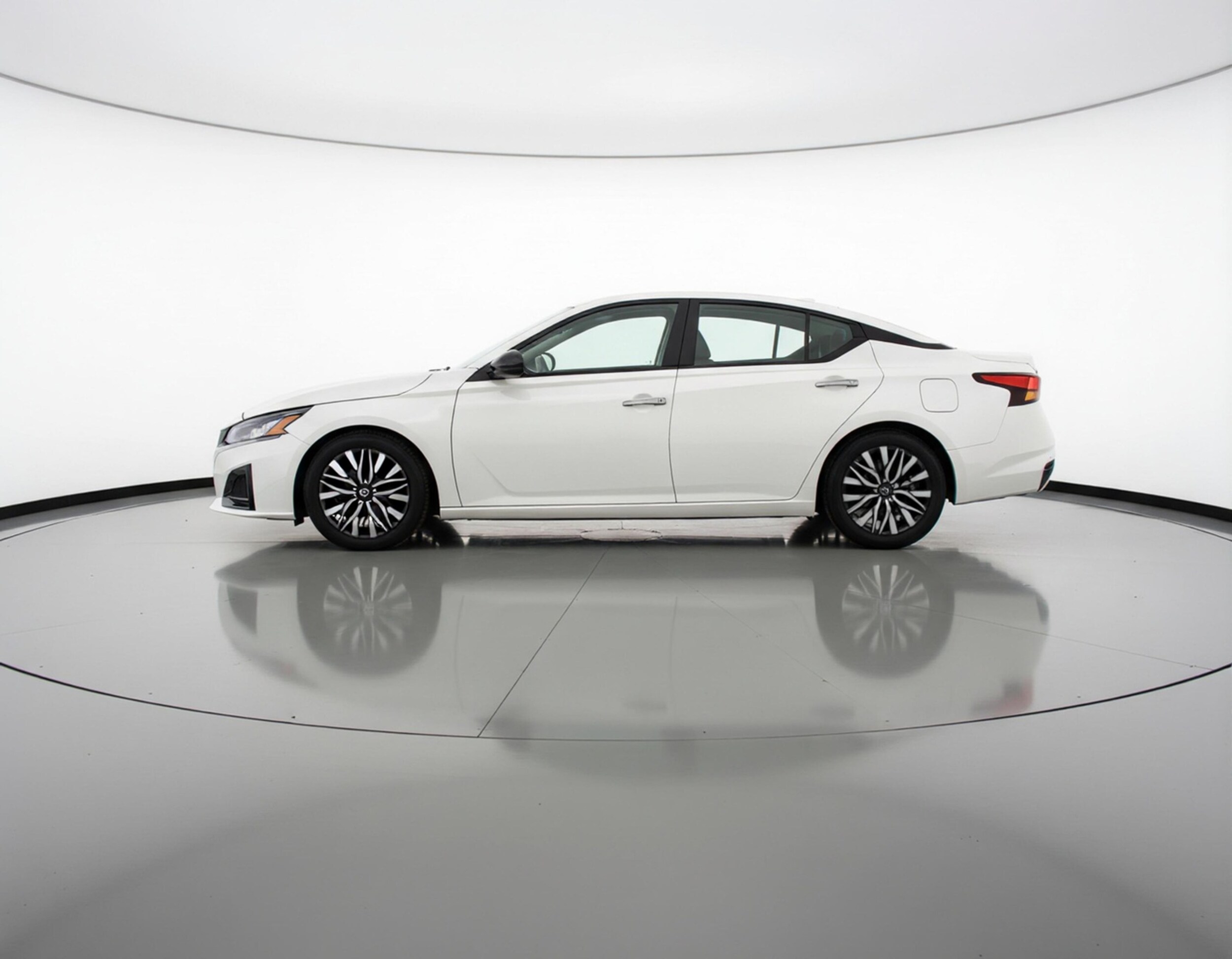 Thumbnail: 2025 Nissan Altima - 4