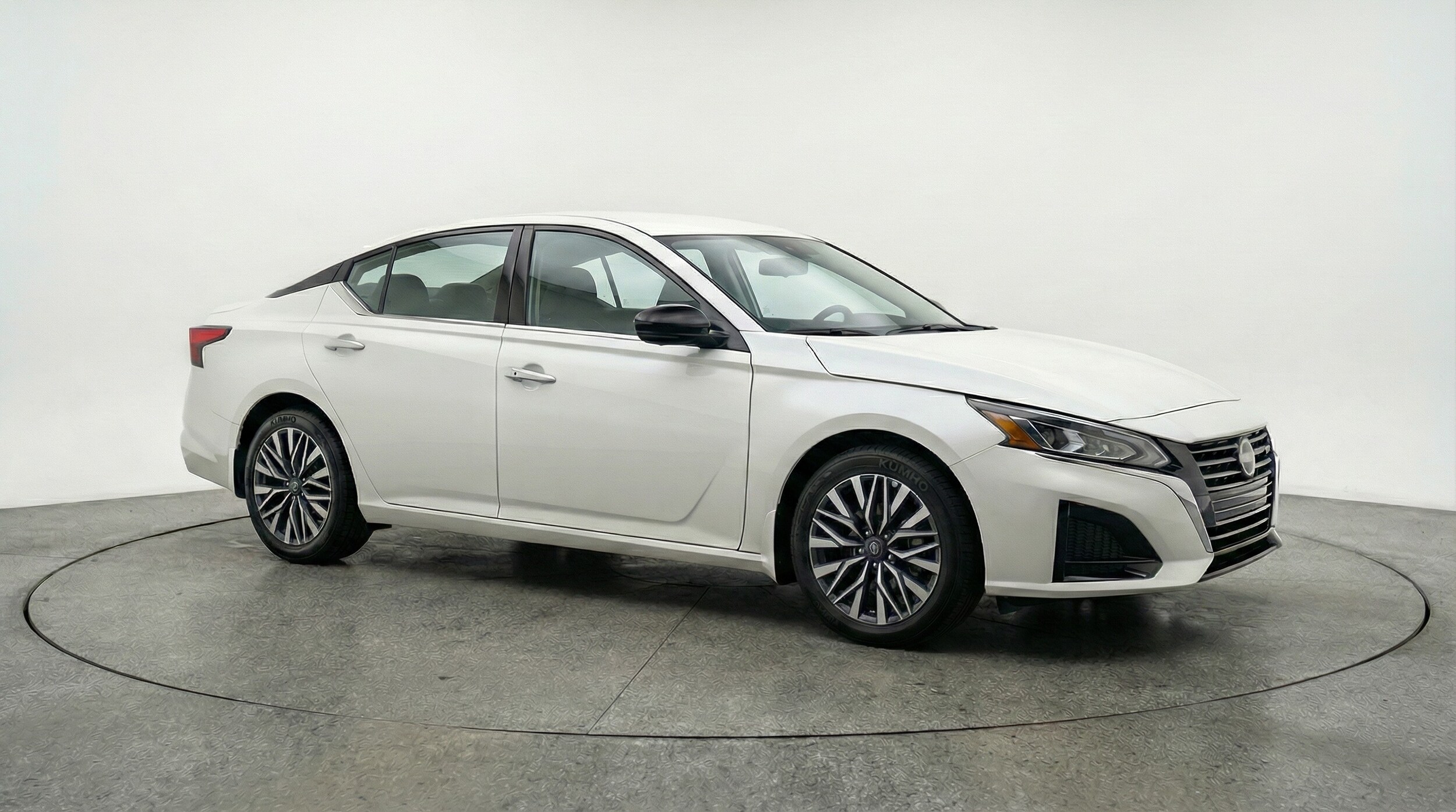 Thumbnail: 2025 Nissan Altima - 1