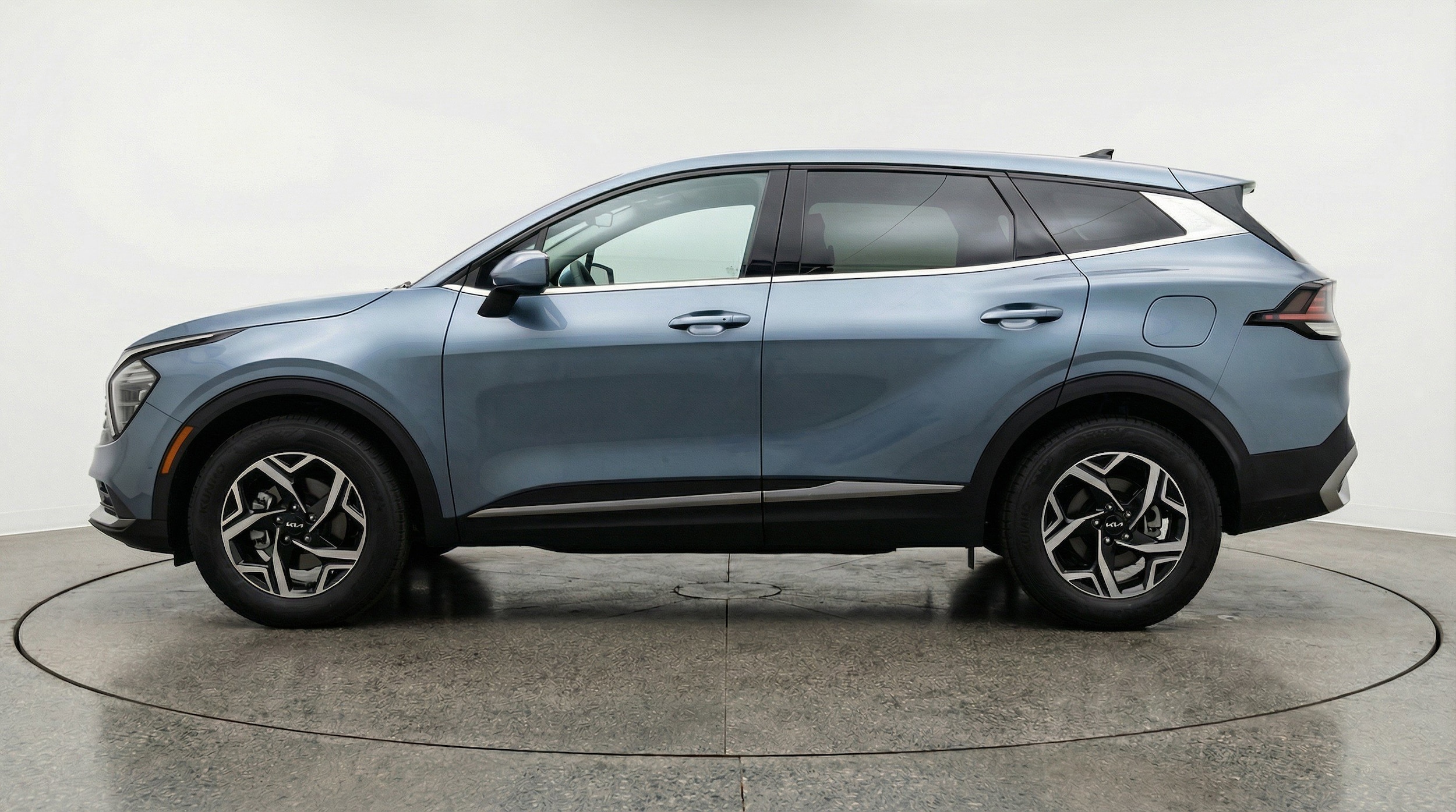 Thumbnail: 2025 Kia Sportage - 5