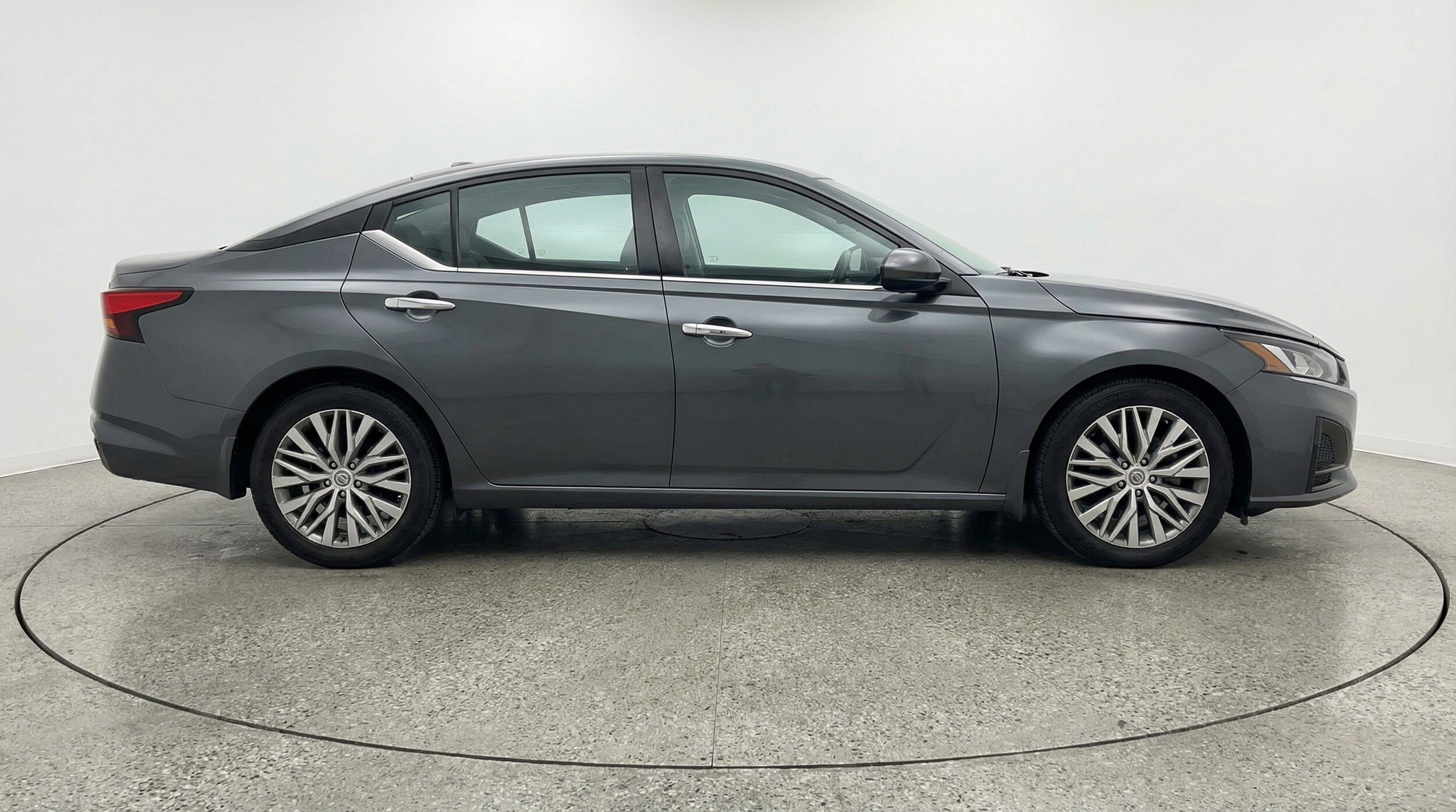 Thumbnail: 2025 Nissan Altima - 11