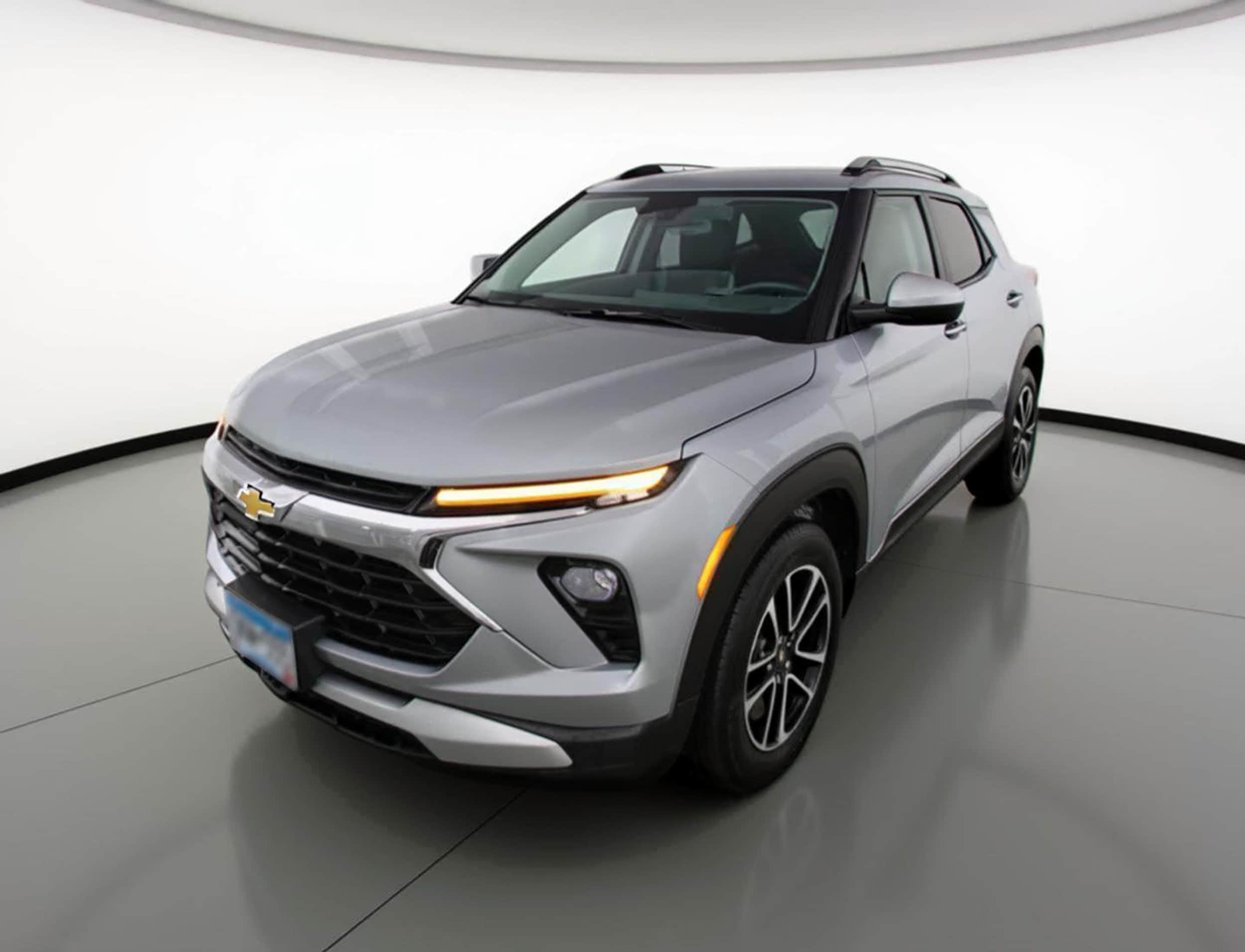 Thumbnail: 2025 Chevrolet TrailBlazer - 3