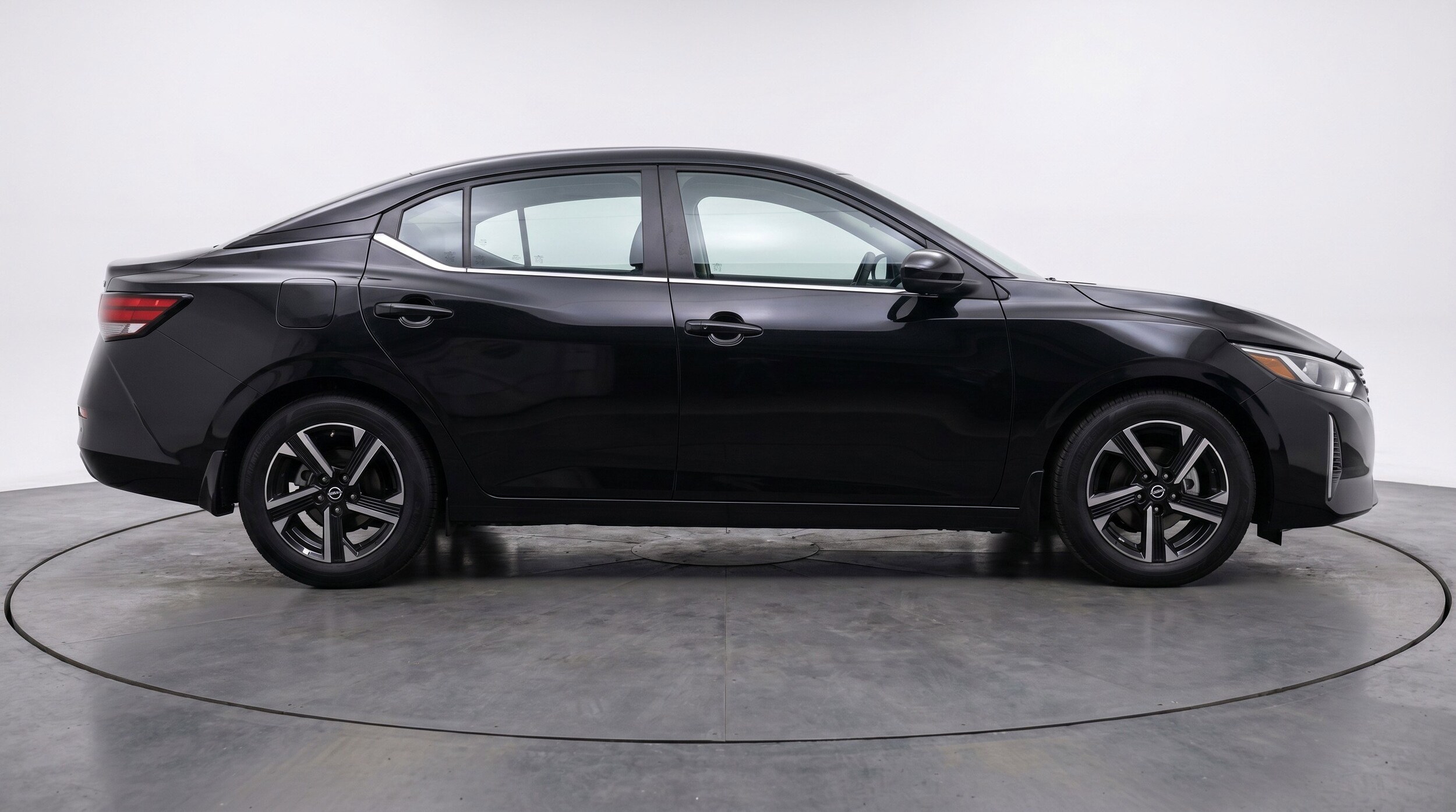 Thumbnail: 2025 Nissan Sentra - 11