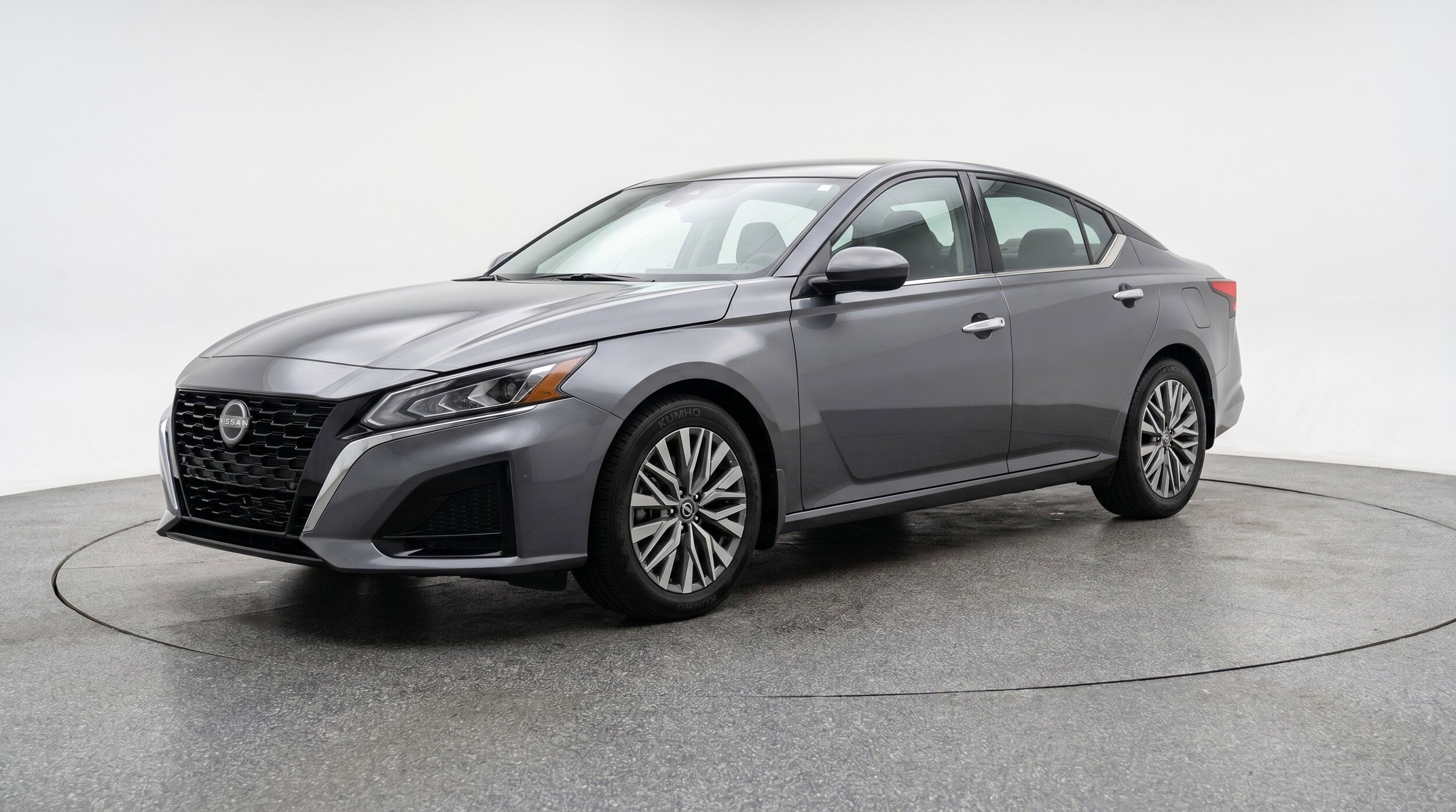 Thumbnail: 2025 Nissan Altima - 3