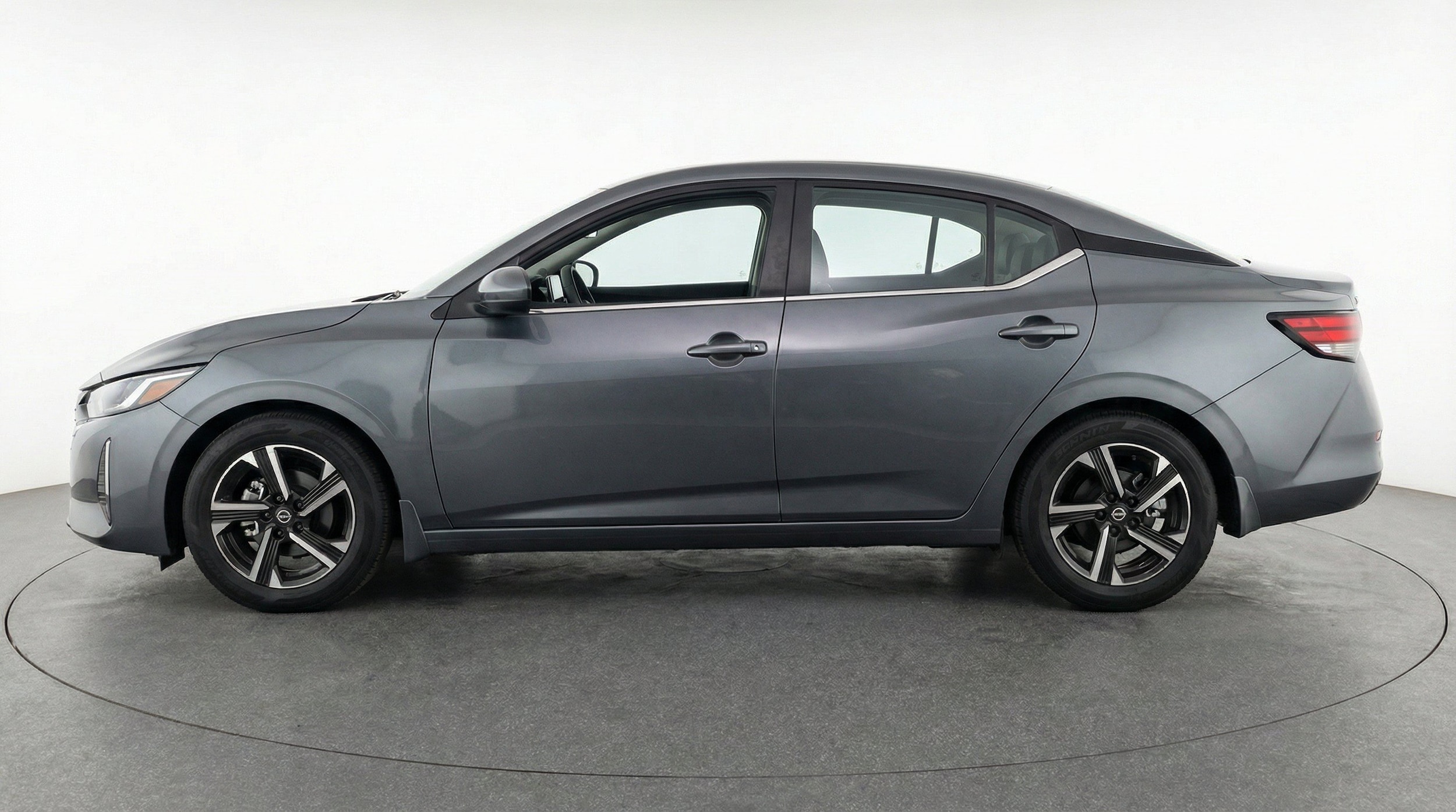 Thumbnail: 2025 Nissan Sentra - 5