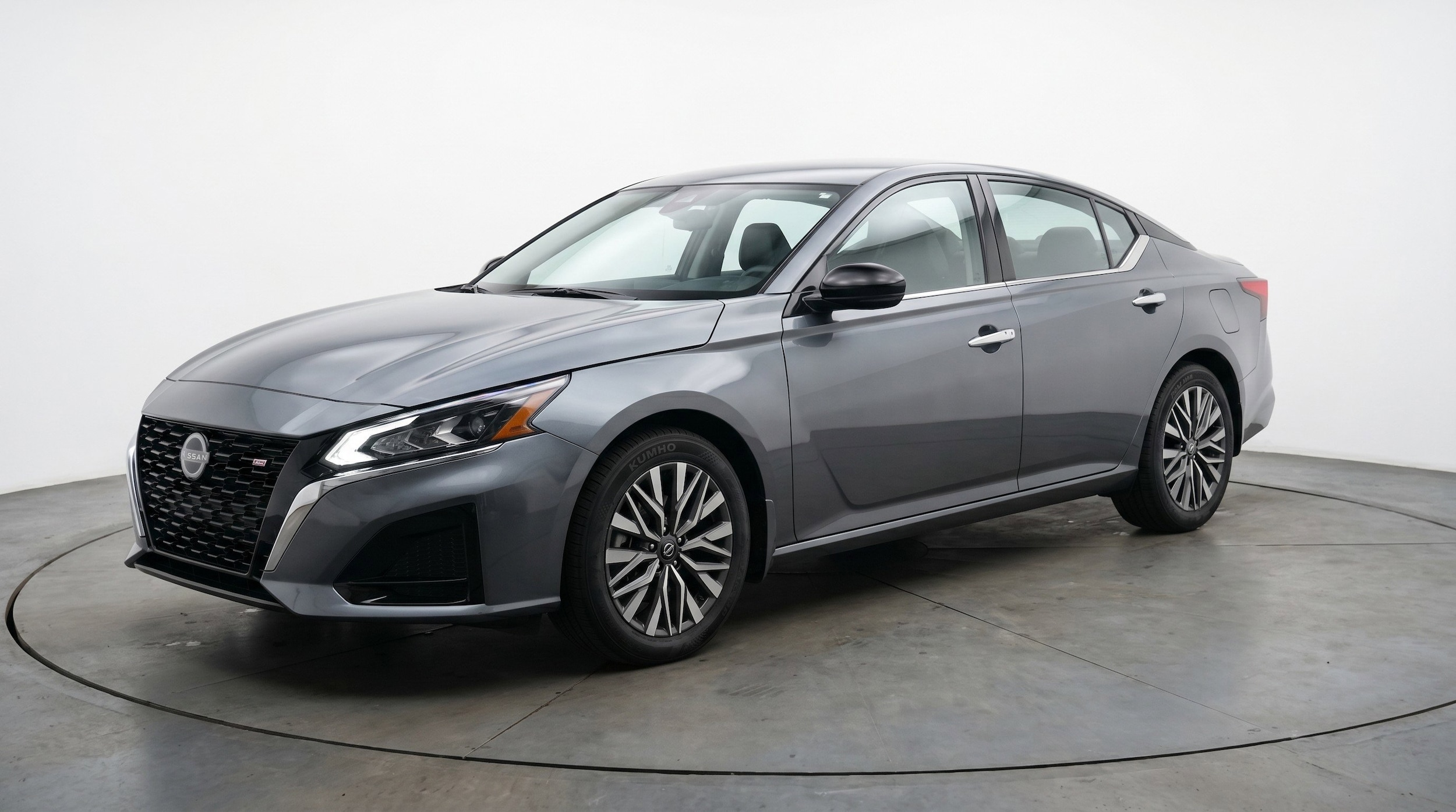 Thumbnail: 2025 Nissan Altima - 3