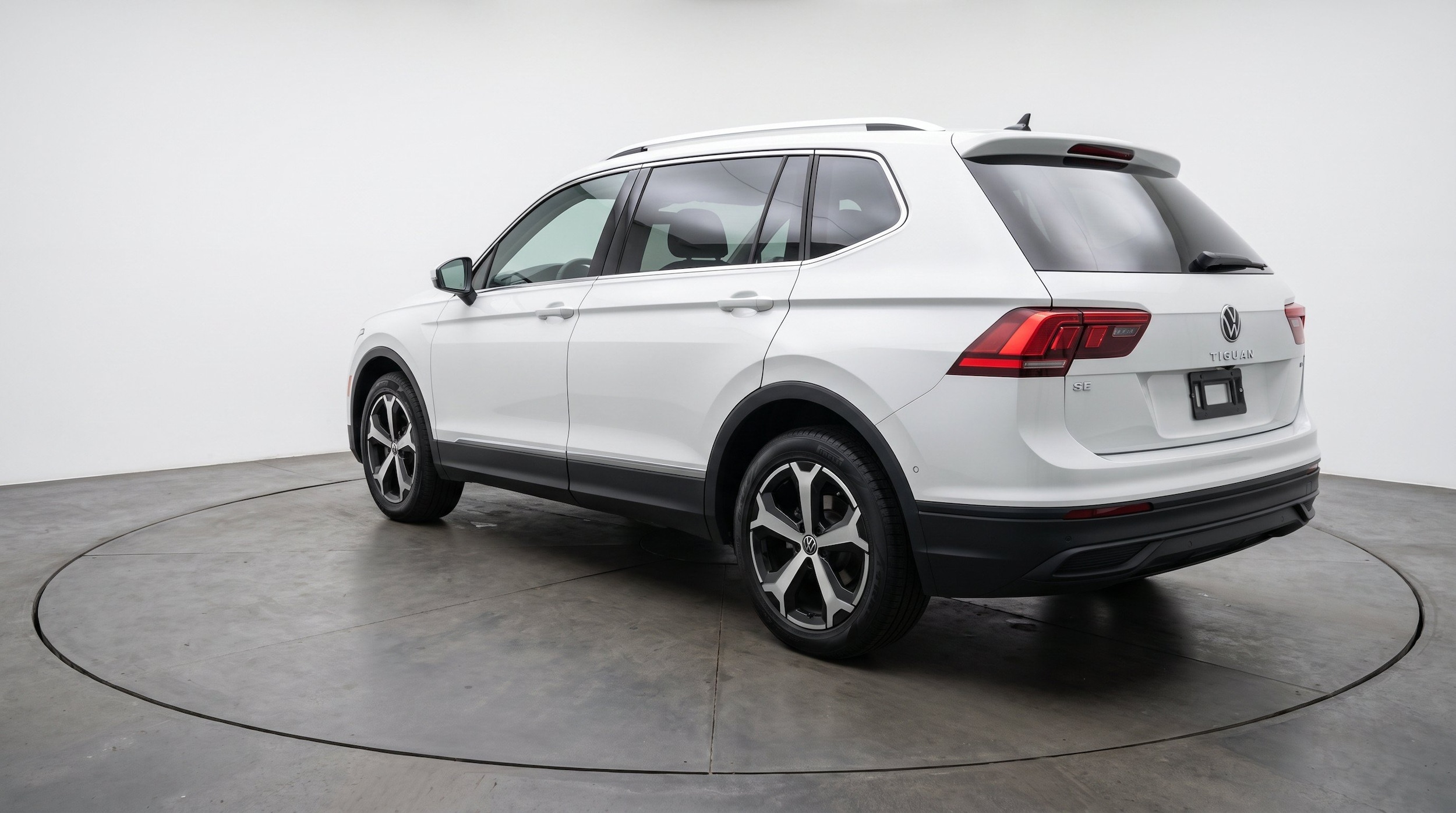 Thumbnail: 2026 Volkswagen Tiguan - 6