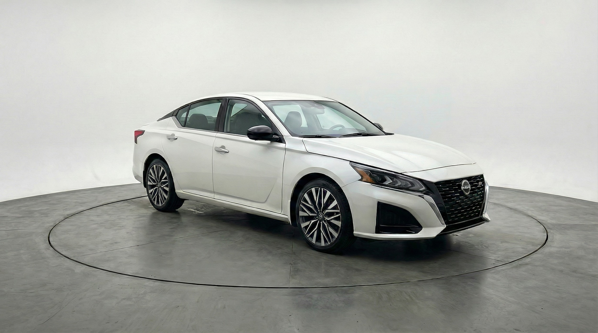 Thumbnail: 2025 Nissan Altima - 1