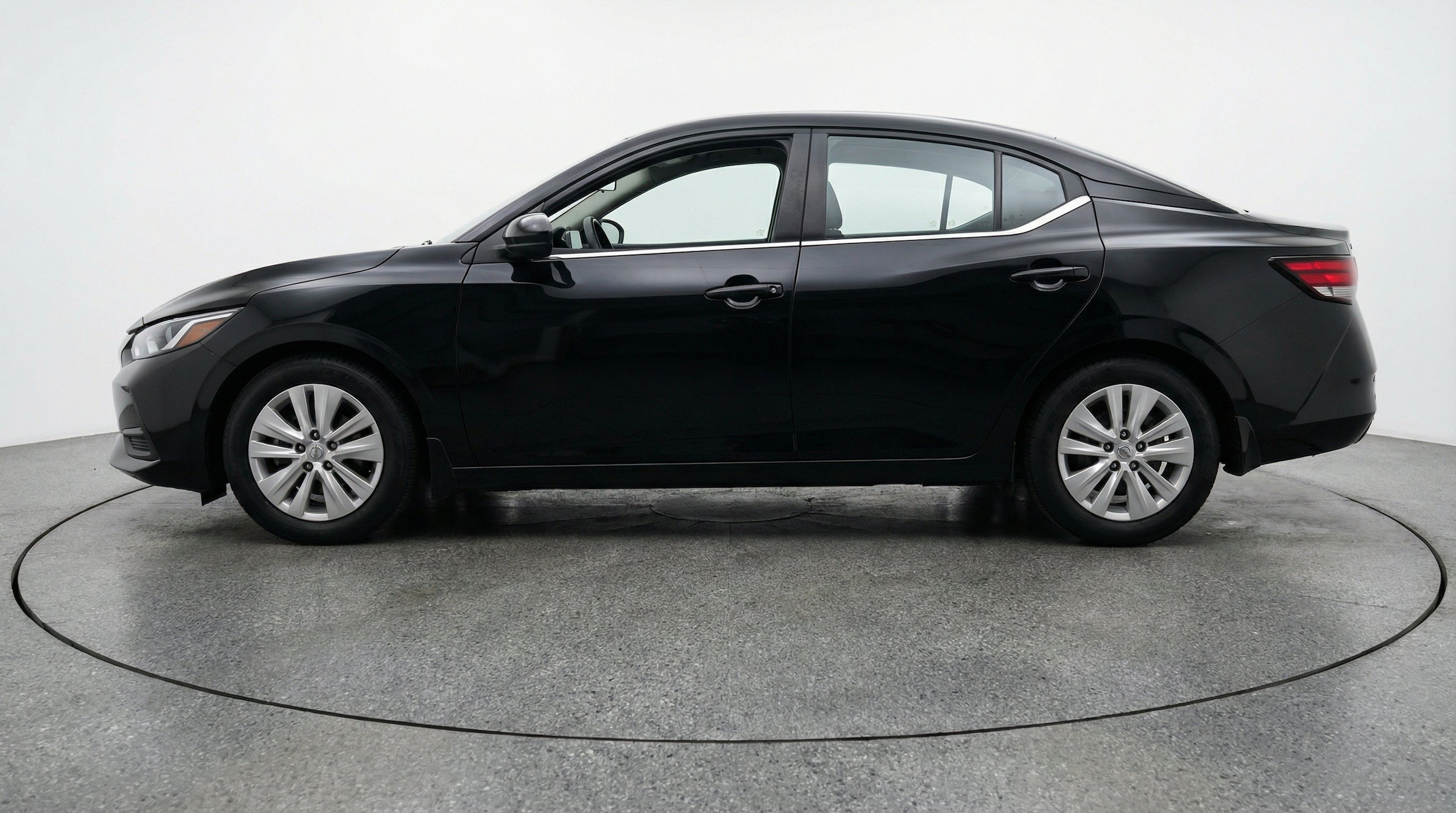 Thumbnail: 2025 Nissan Sentra - 5