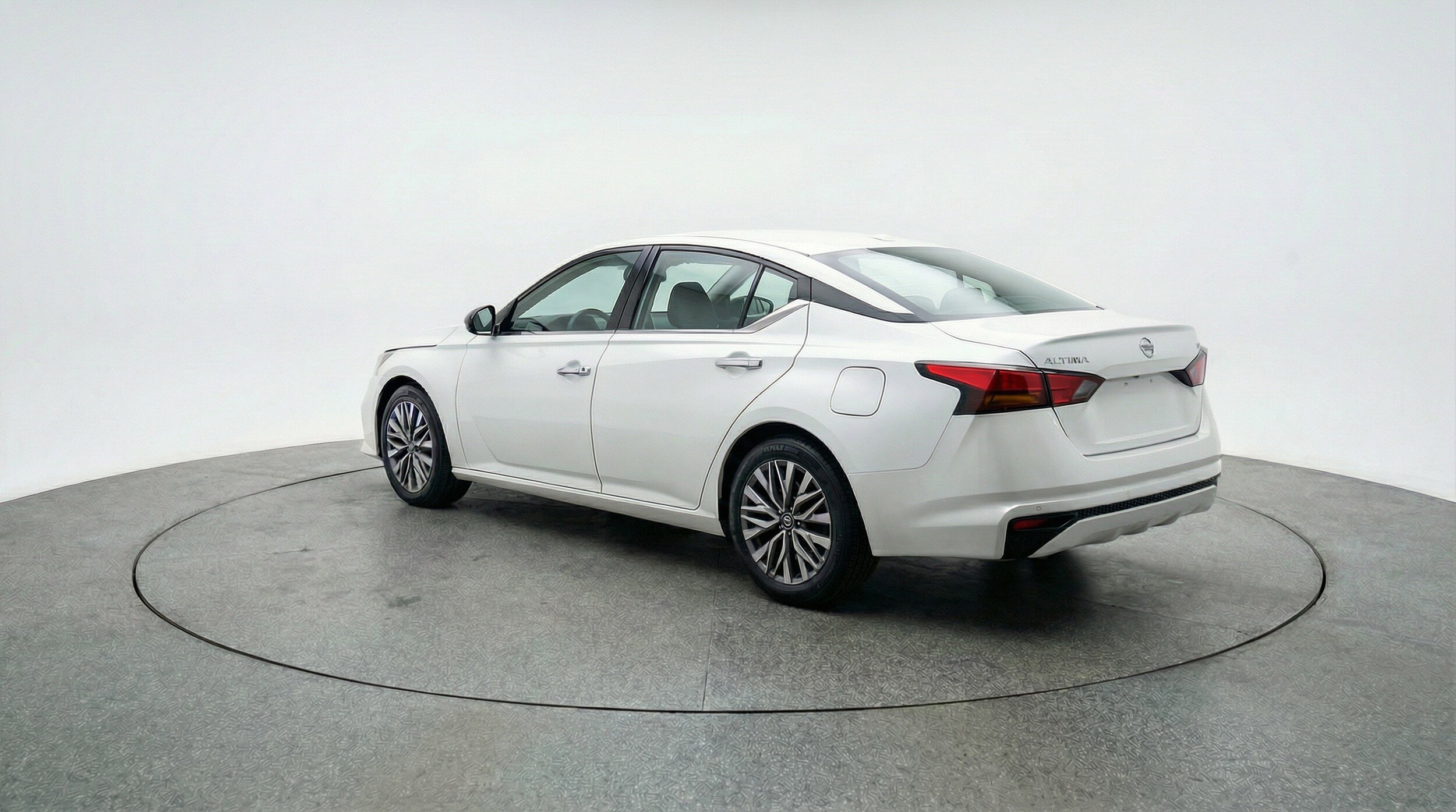 Thumbnail: 2025 Nissan Altima - 6