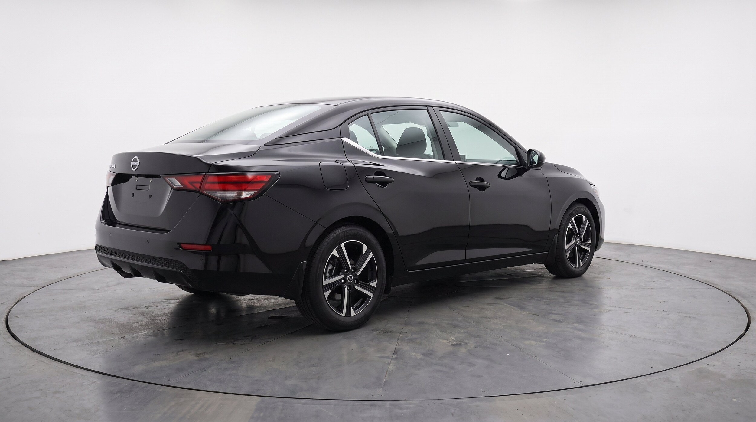 Thumbnail: 2025 Nissan Sentra - 9