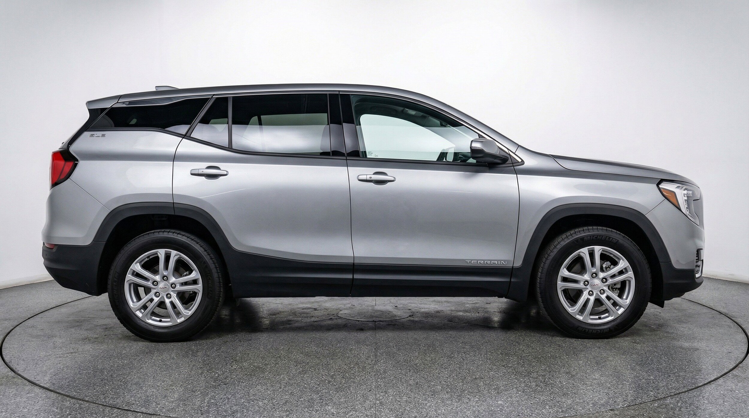 Thumbnail: 2024 GMC Terrain - 11