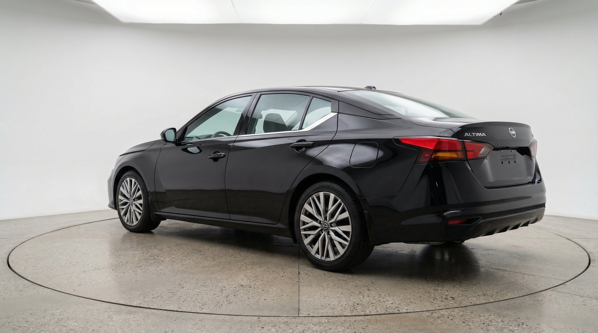 Thumbnail: 2025 Nissan Altima - 6