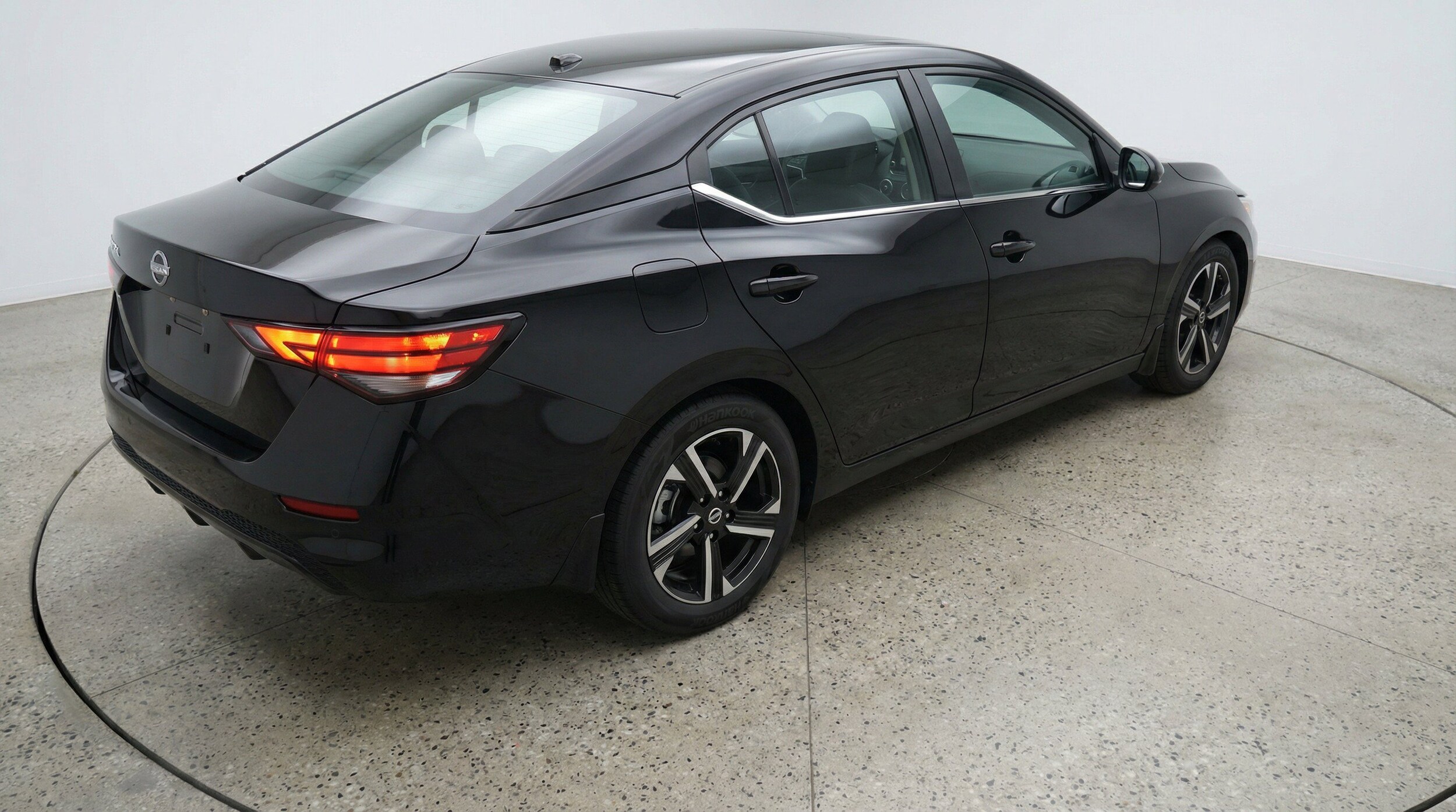 Thumbnail: 2025 Nissan Sentra - 9