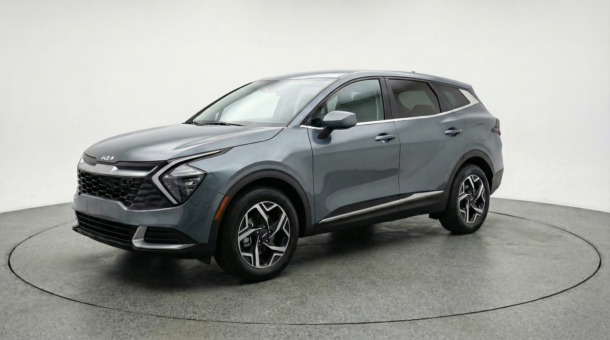 Thumbnail: 2025 Kia Sportage - 3