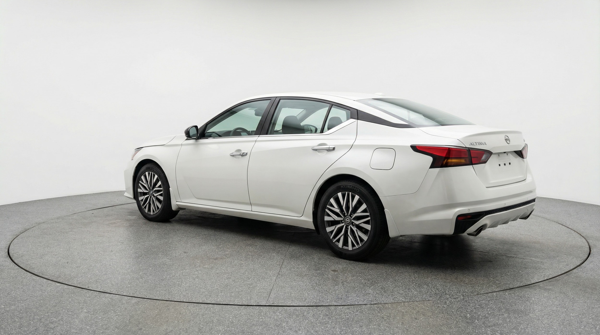 Thumbnail: 2025 Nissan Altima - 5