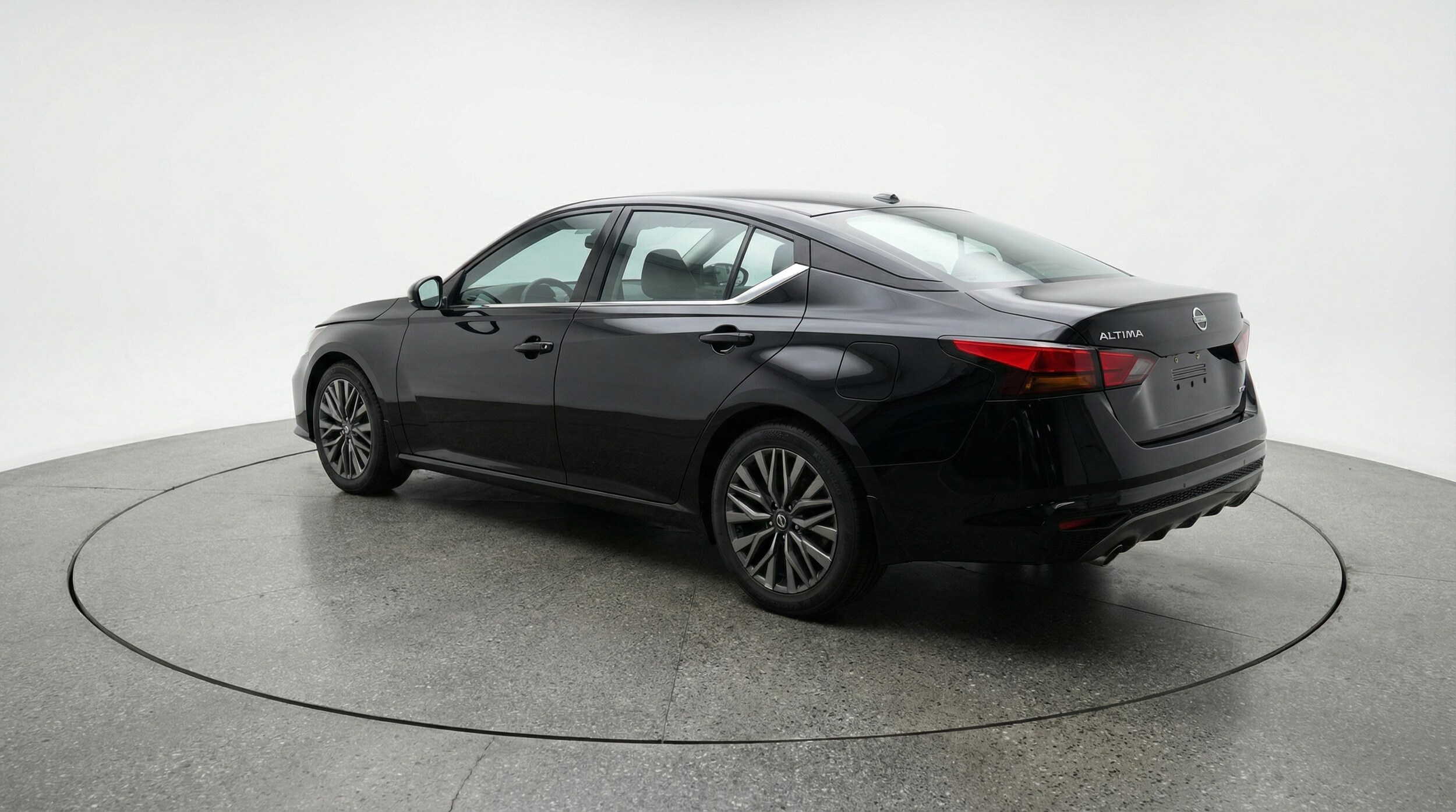 Thumbnail: 2025 Nissan Altima - 5