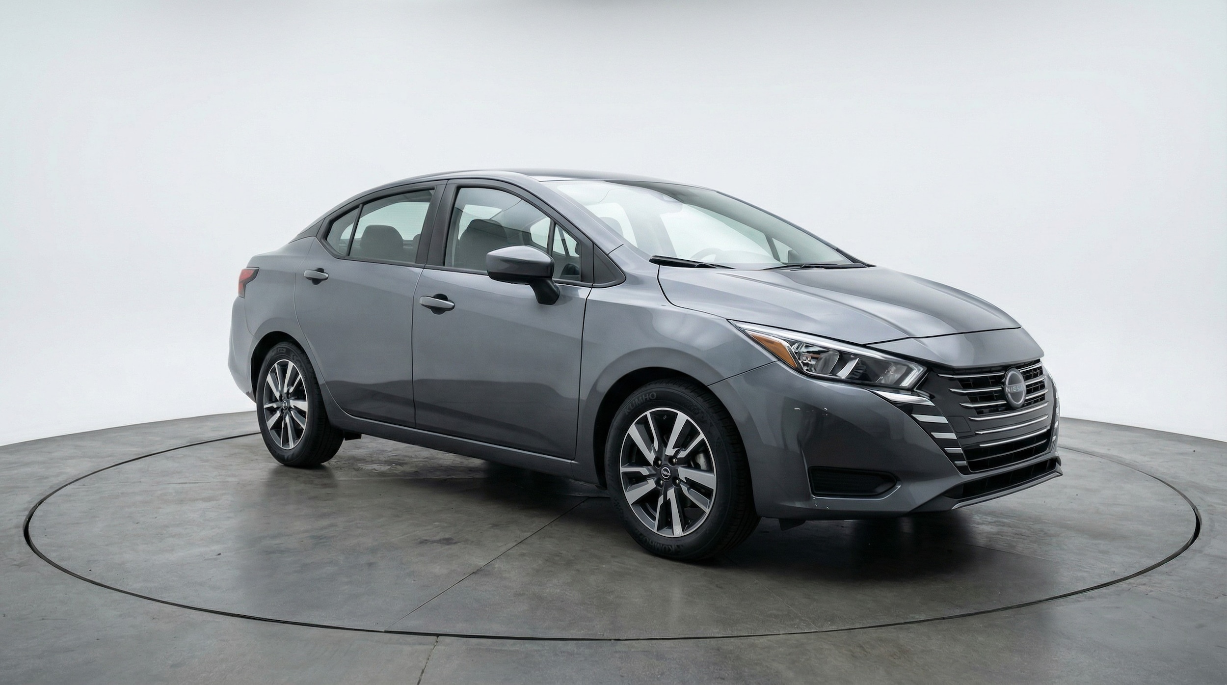 2025 Nissan Versa Sedan SV