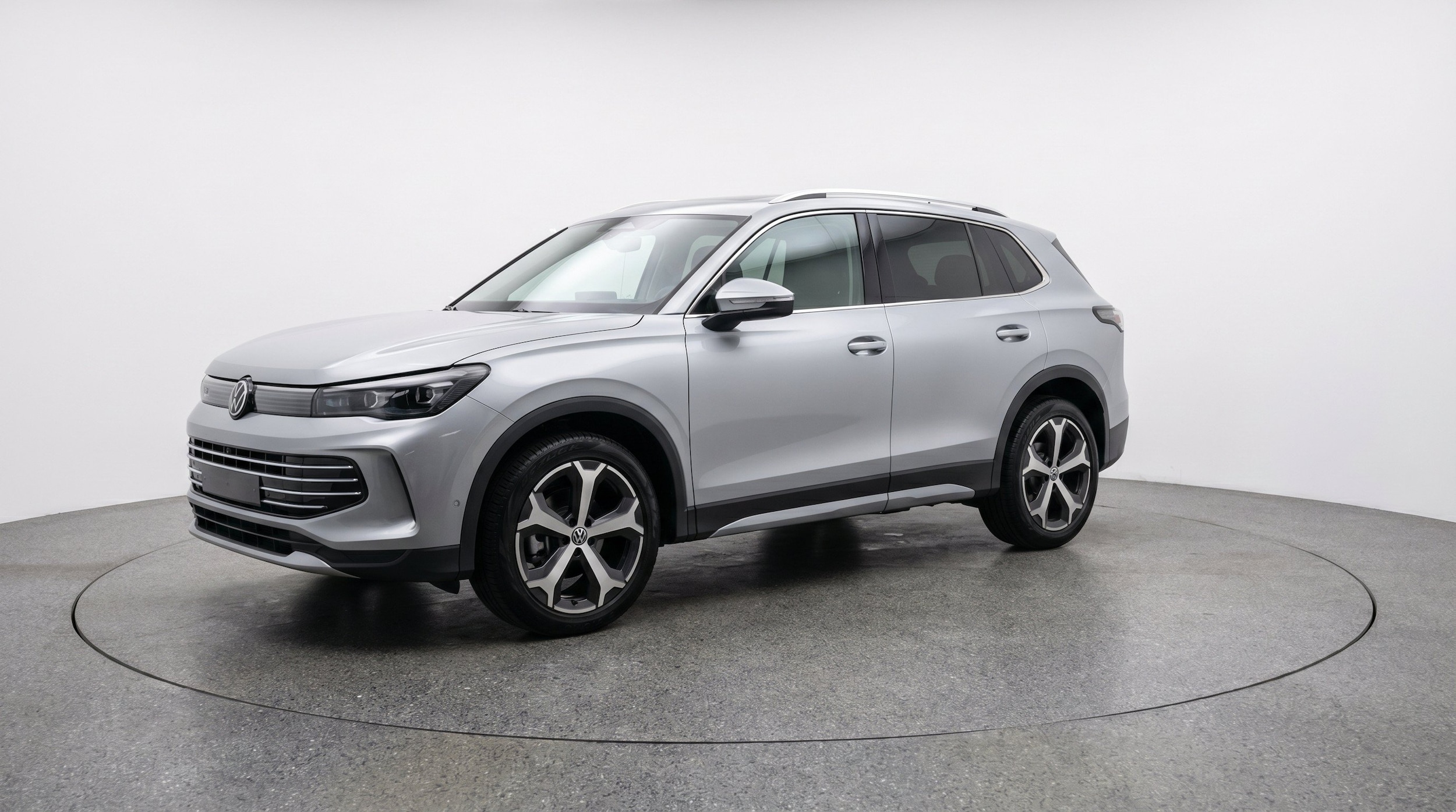 Thumbnail: 2026 Volkswagen Tiguan - 3
