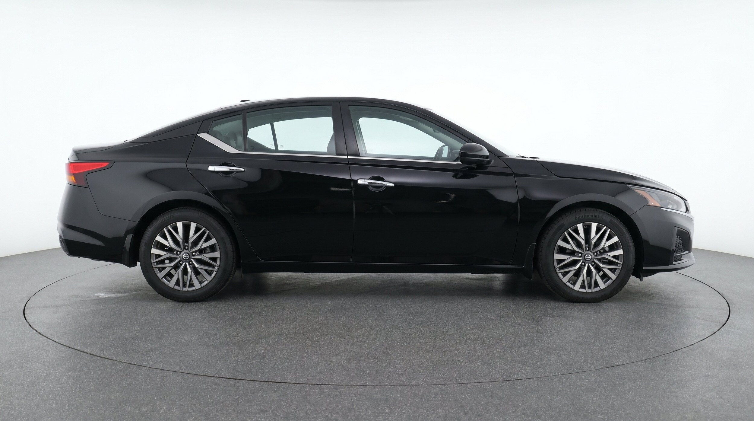 Thumbnail: 2025 Nissan Altima - 11