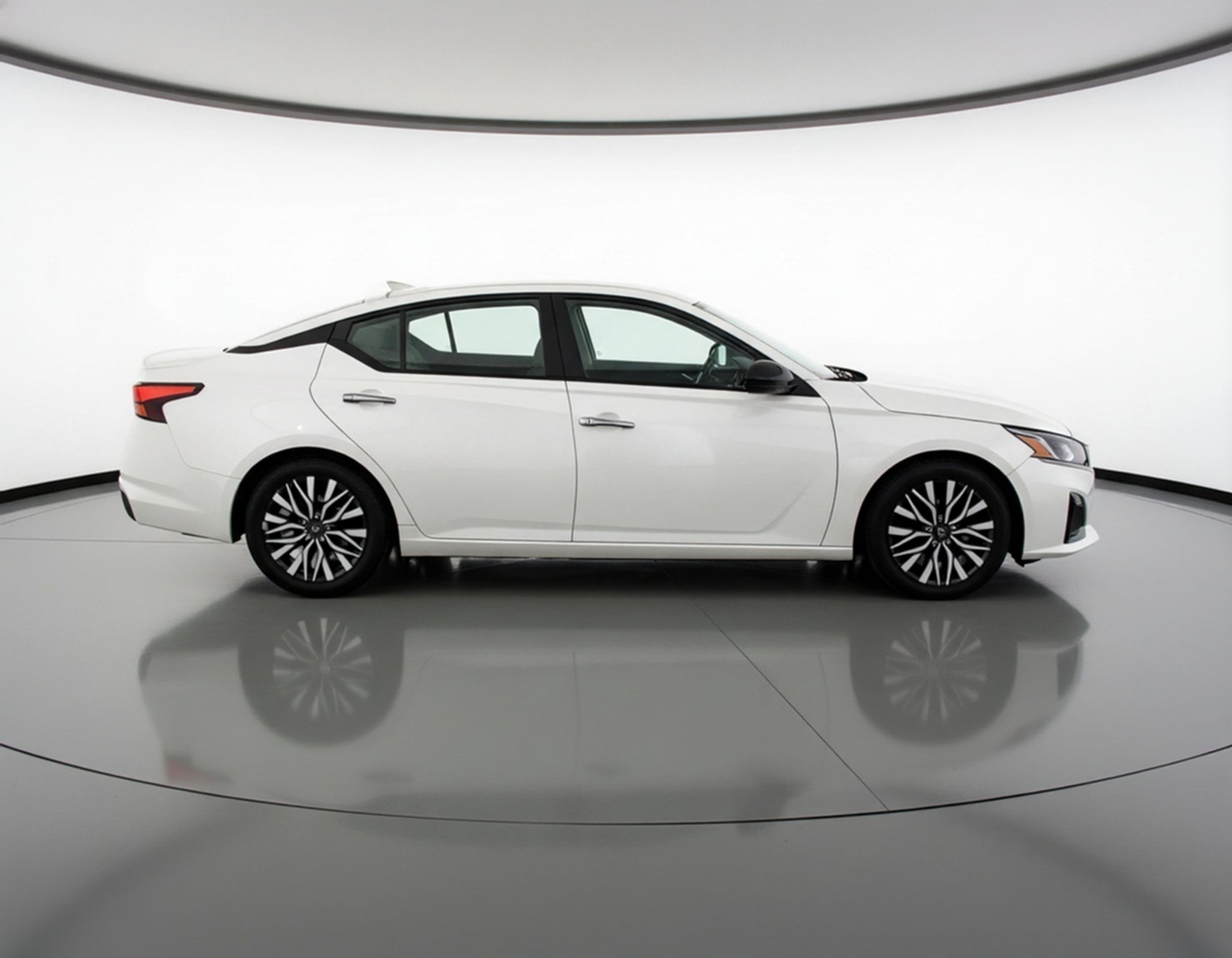 Thumbnail: 2025 Nissan Altima - 8