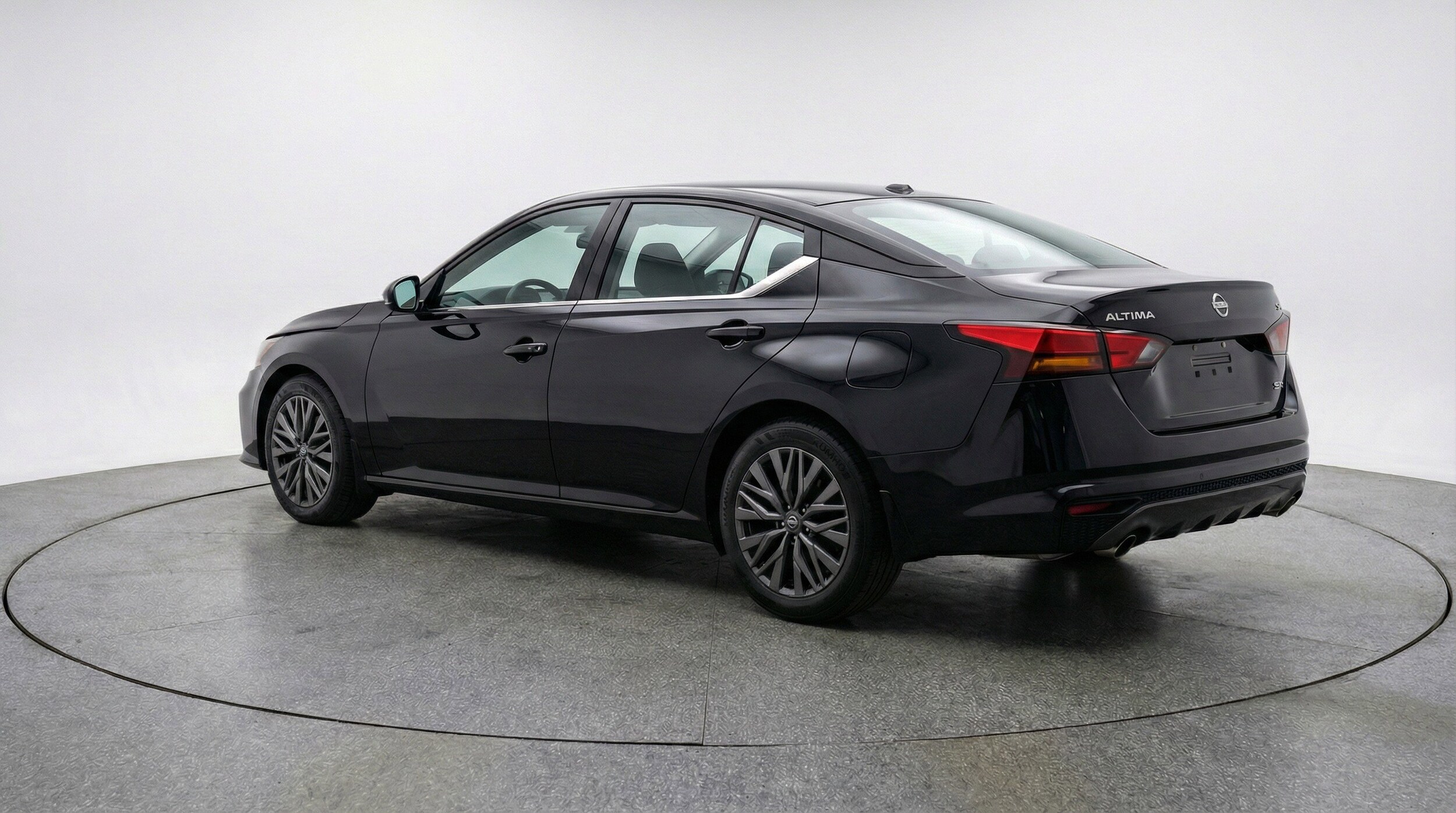 Thumbnail: 2025 Nissan Altima - 6