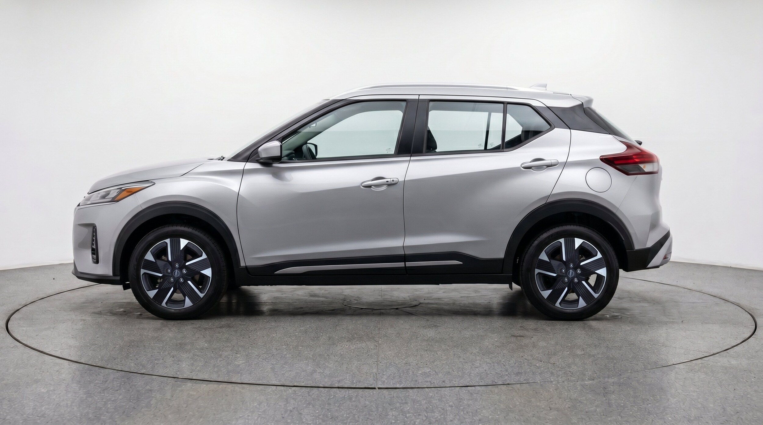 Thumbnail: 2026 Nissan Kicks - 5