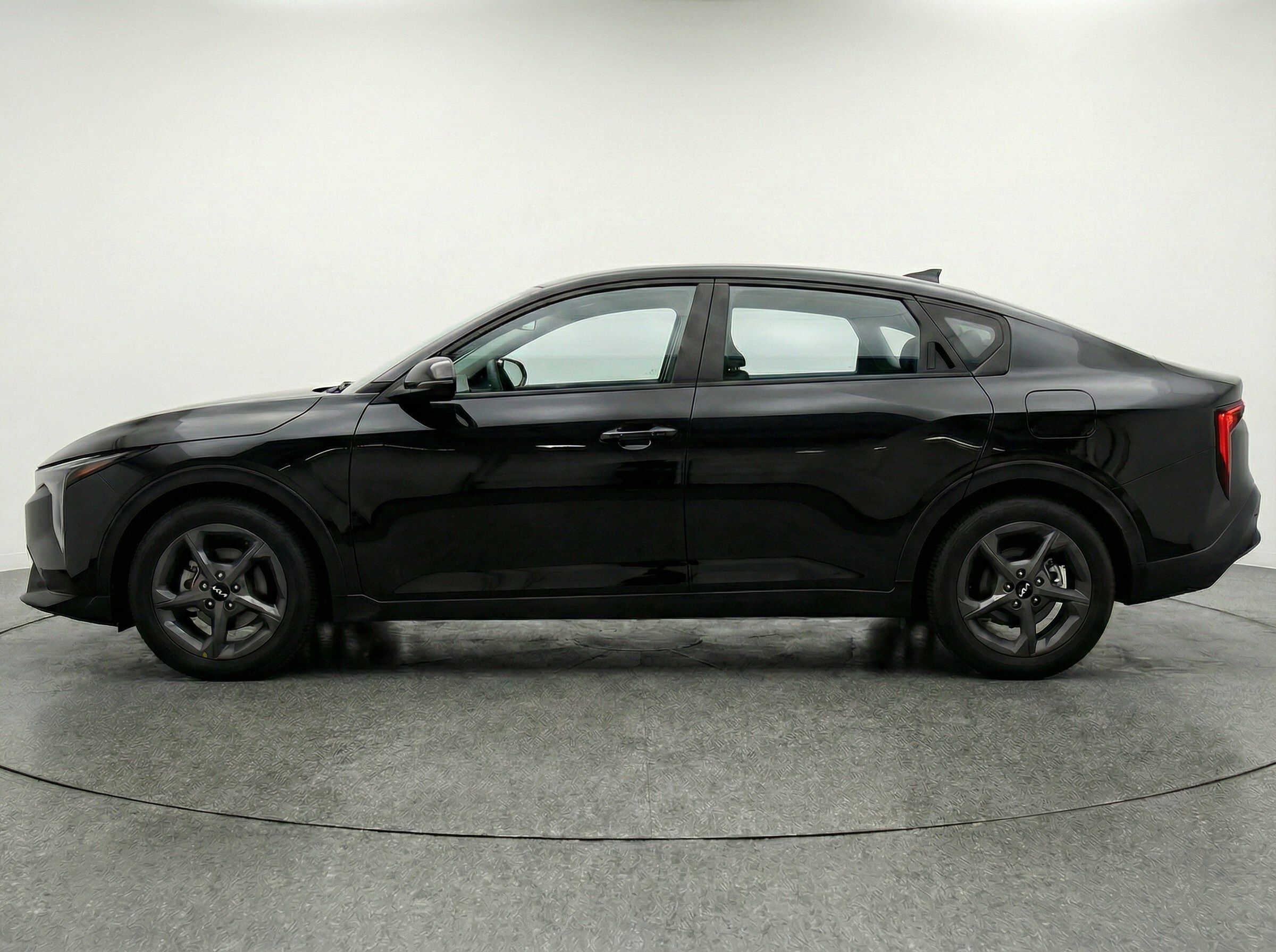 Thumbnail: 2025 Kia K4 - 4