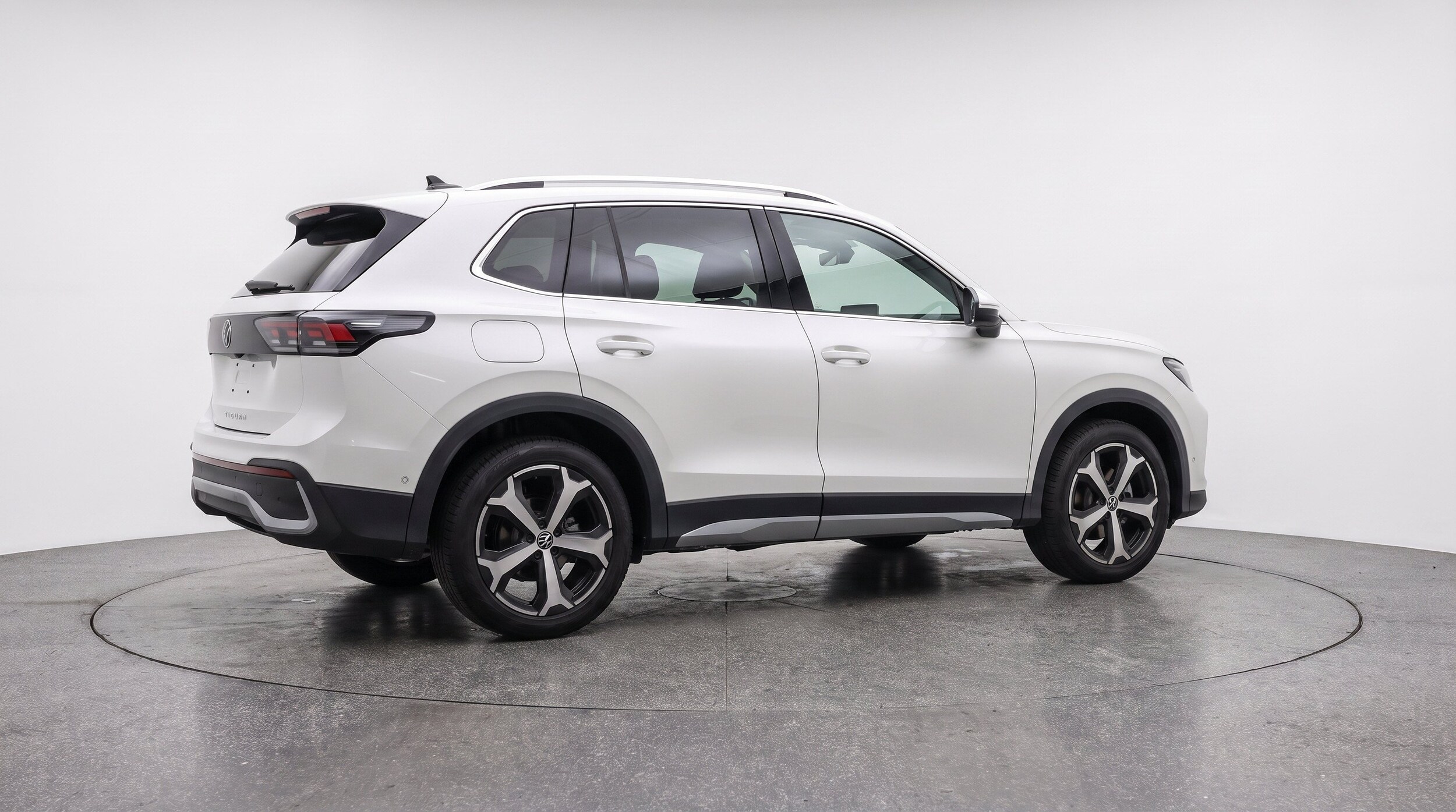 Thumbnail: 2026 Volkswagen Tiguan - 9