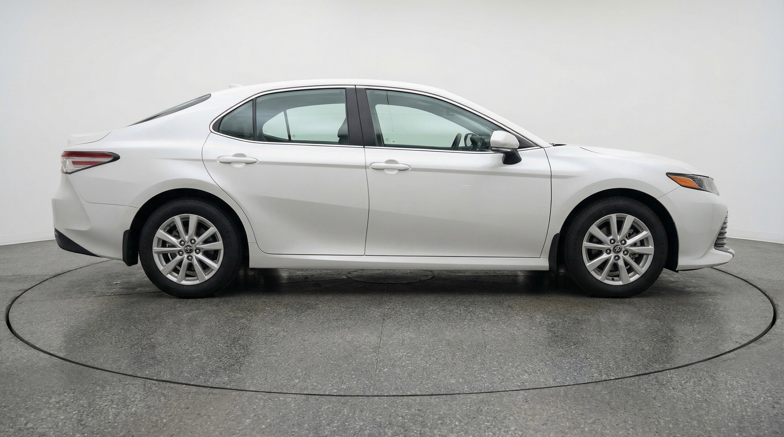 Thumbnail: 2025 Toyota Camry - 11