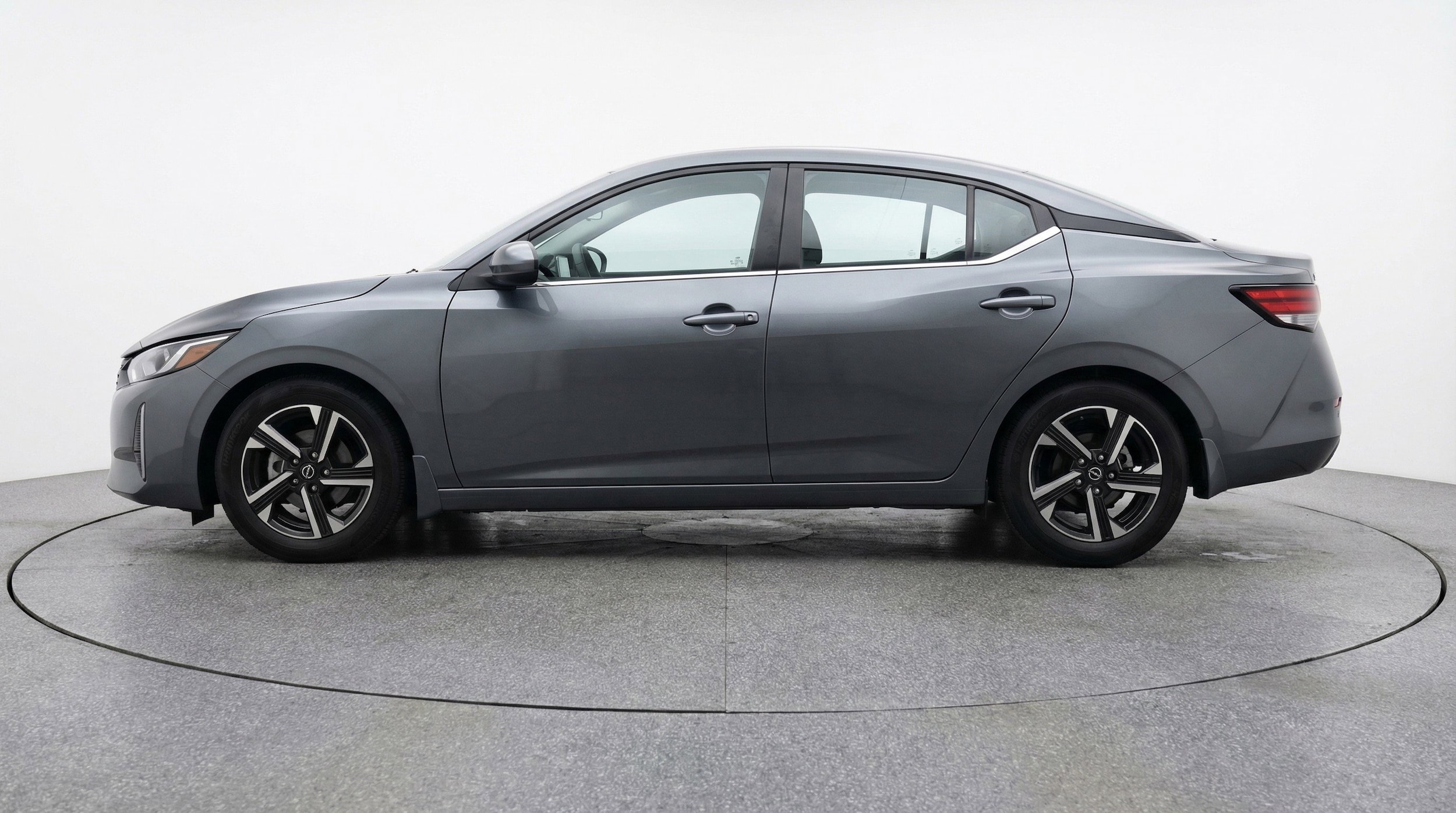 Thumbnail: 2025 Nissan Sentra - 5